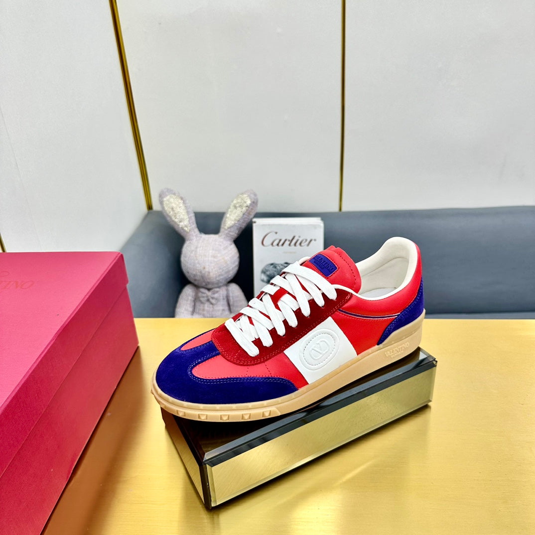 VT 26s Upvillage Sneakers Blue Red White Suede Leather 927022