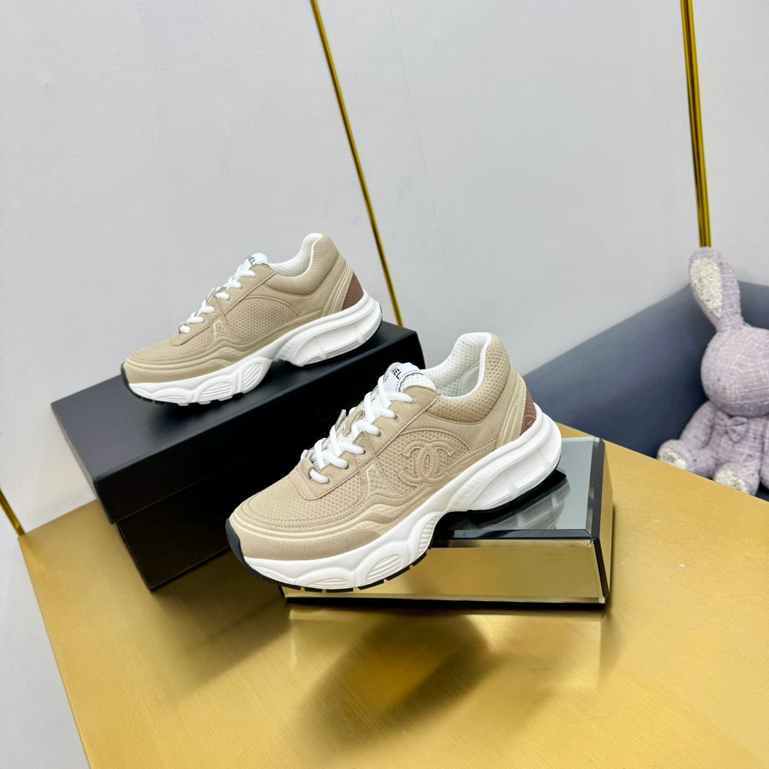 CC Logo Sneakers Beige Suede Fabric 927345