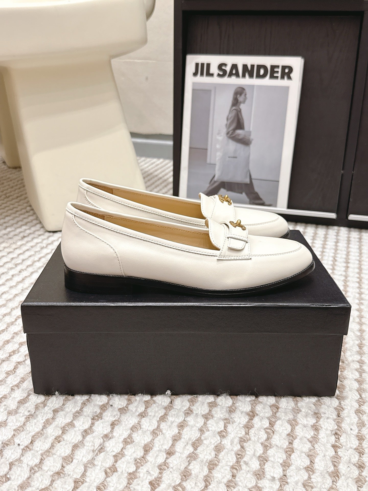 CC Double C Loafers White Leather 721521