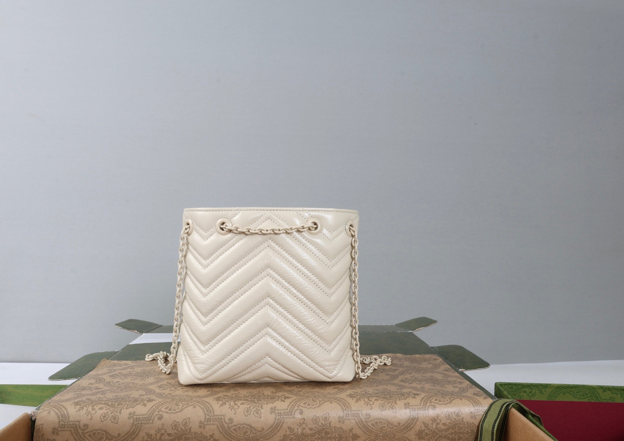 Gucci 26s Marmont Nano Bucket Bag Ivory Quilted Leather