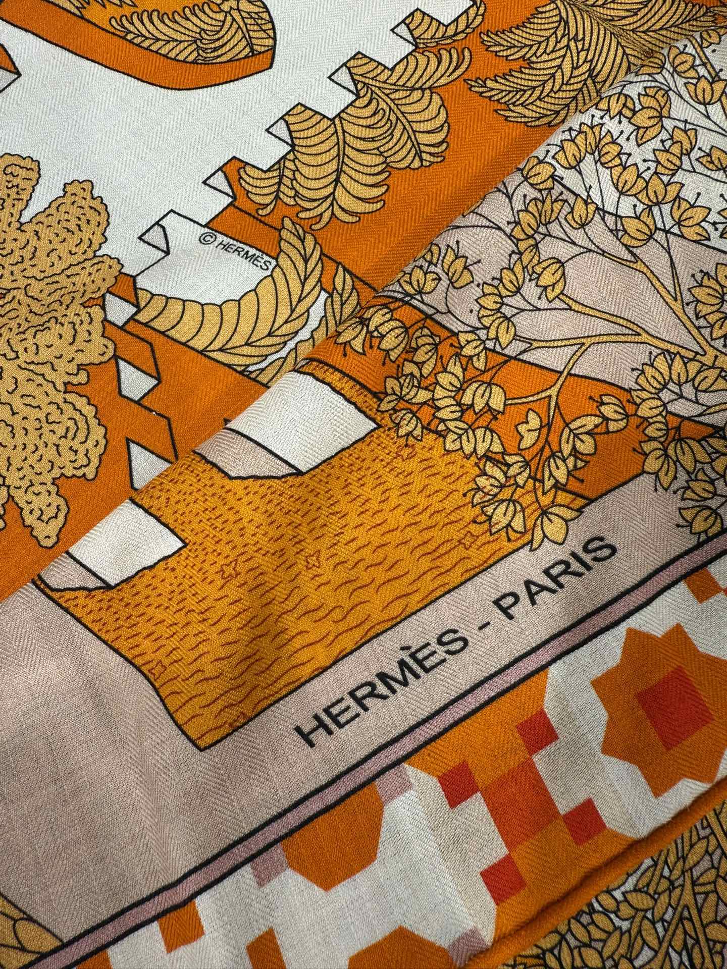 HM Le Palais Des Quatre Vents Shawl 140 Orange Colorful Silk Cashmere