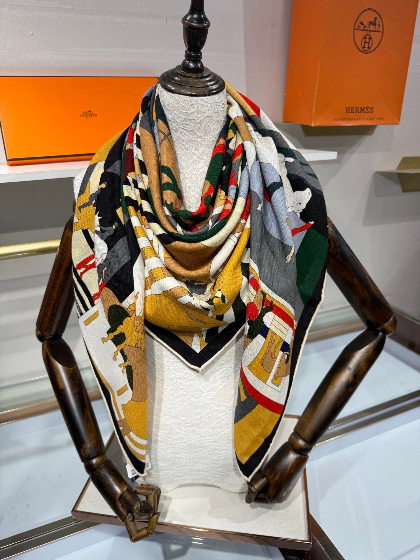 HM 26s 140x140cm Mon Cheval et Moi Scarf Cashmere Silk 214219