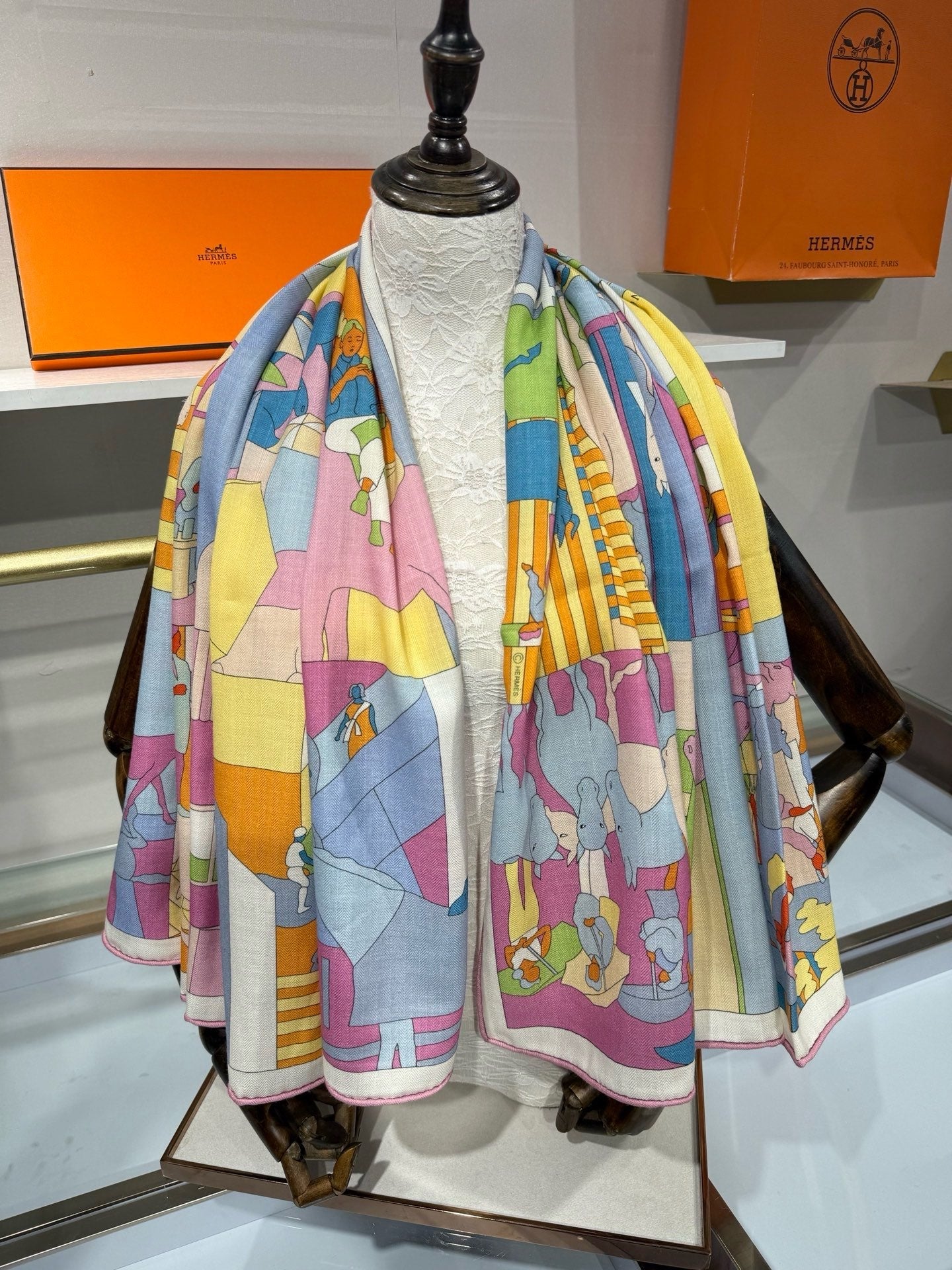 HM 26s 140x140cm Mon Cheval et Moi Scarf Cashmere Silk 214221