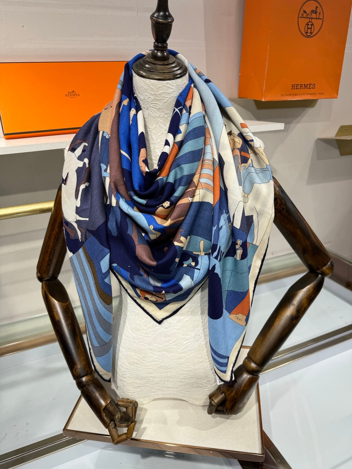 HM 26s 140x140cm Mon Cheval et Moi Scarf Cashmere Silk 214223