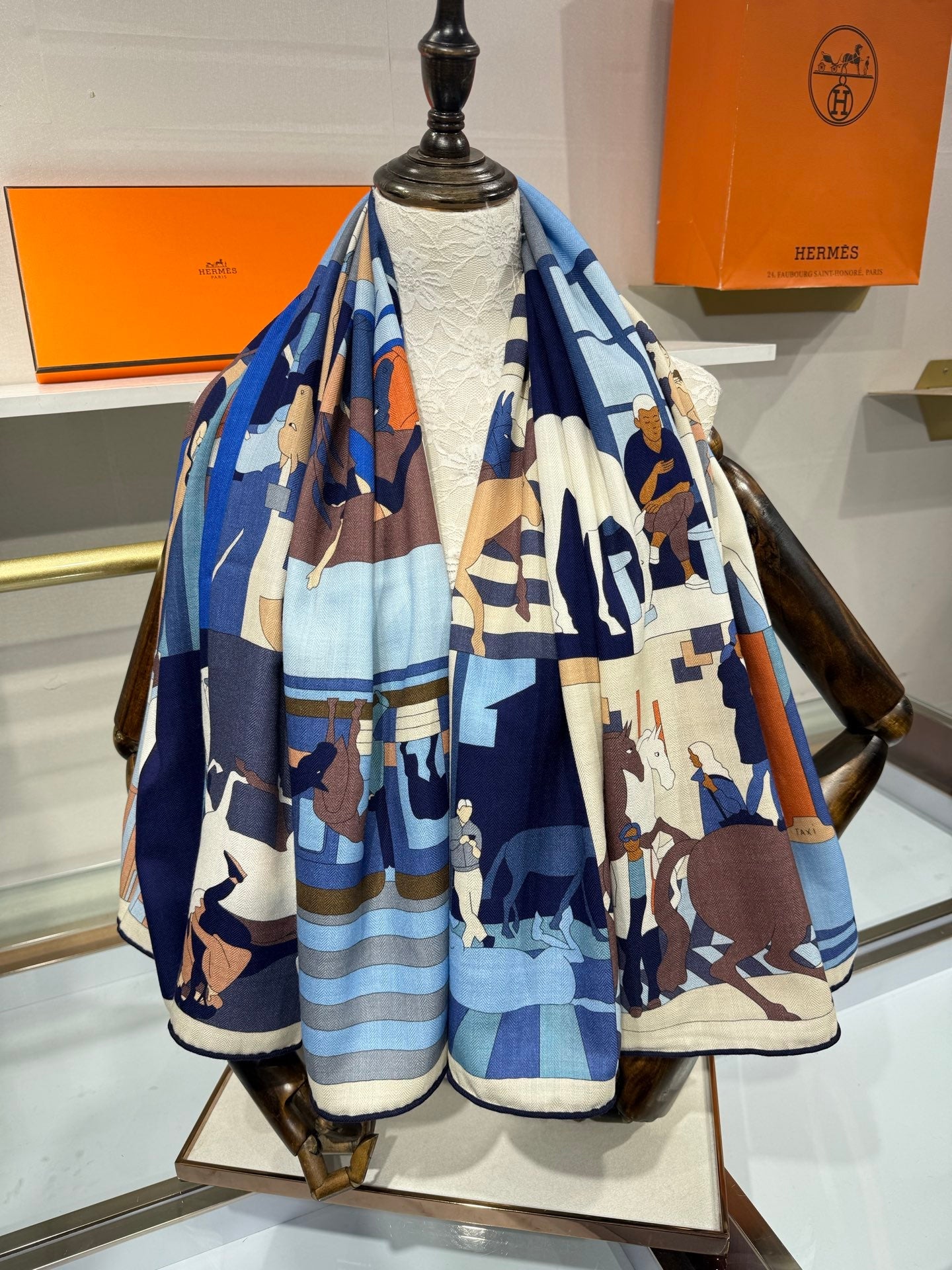 HM 26s 140x140cm Mon Cheval et Moi Scarf Cashmere Silk 214223