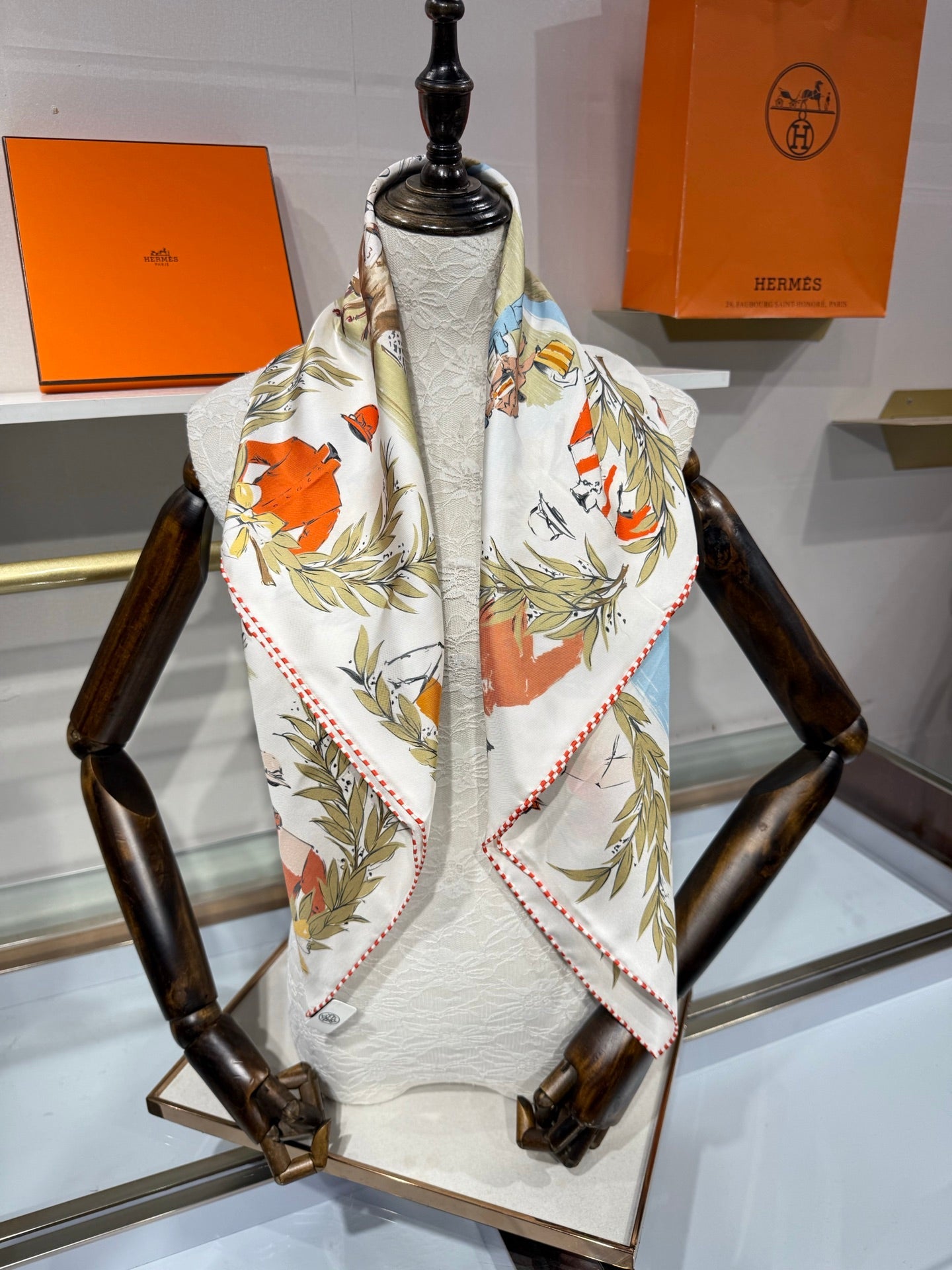 HM 26s Champ de Courses a Chantilly Scarf 90x90 Mulberry Silk 215599