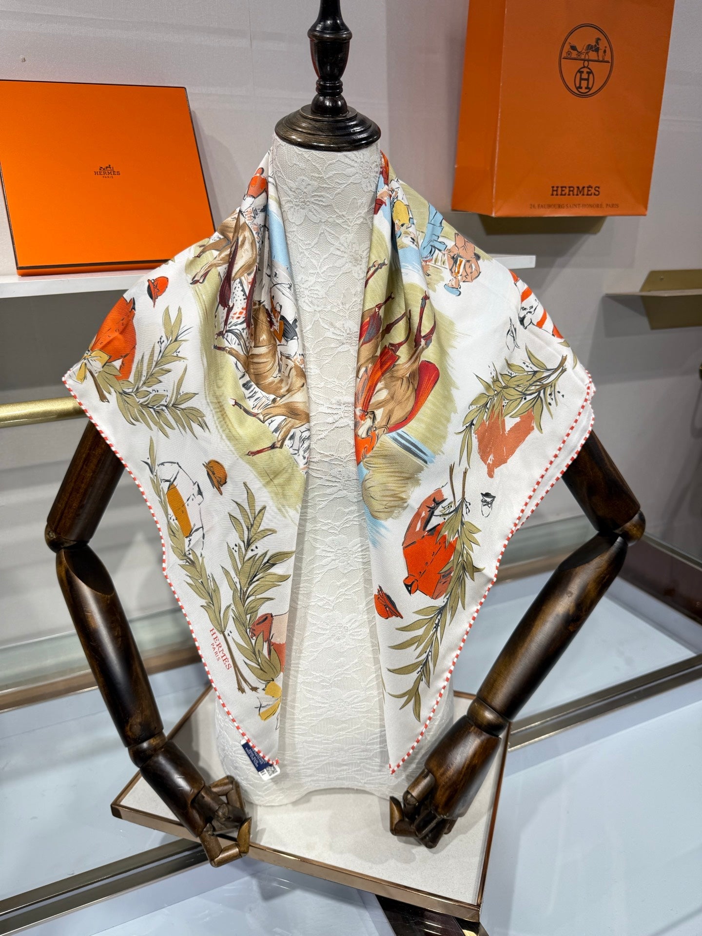 HM 26s Champ de Courses a Chantilly Scarf 90x90 Mulberry Silk 215599