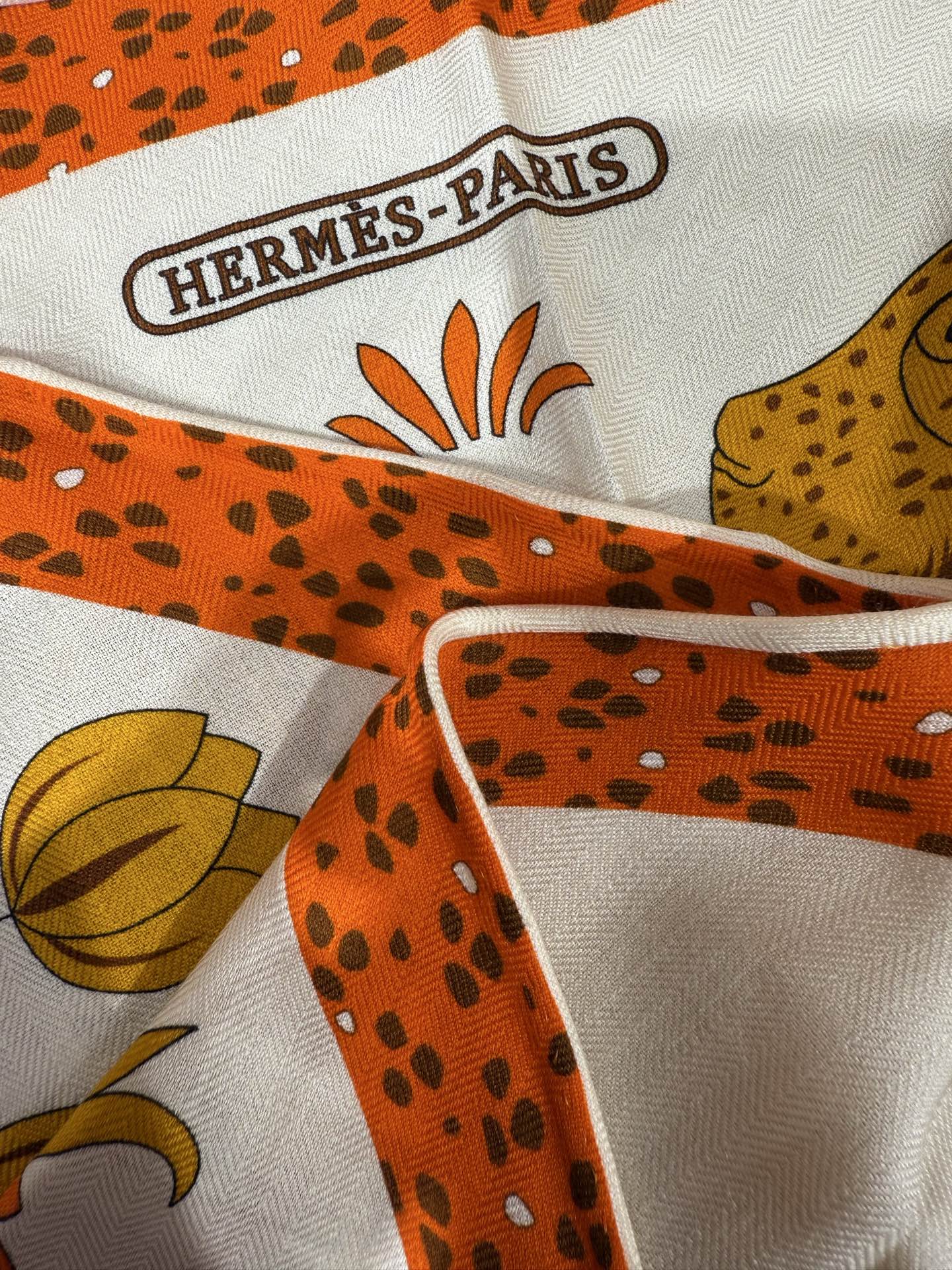 HM 26s Scarf 140 In Cashmere And Silk 216591