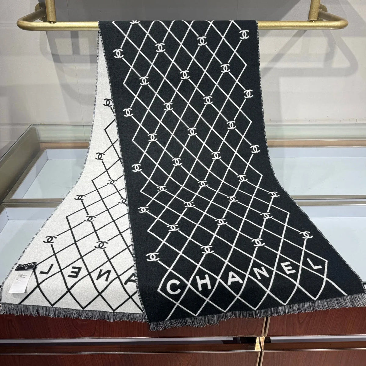 Chanel 2026 Quilted Scarf 190cm Cashmere 217120