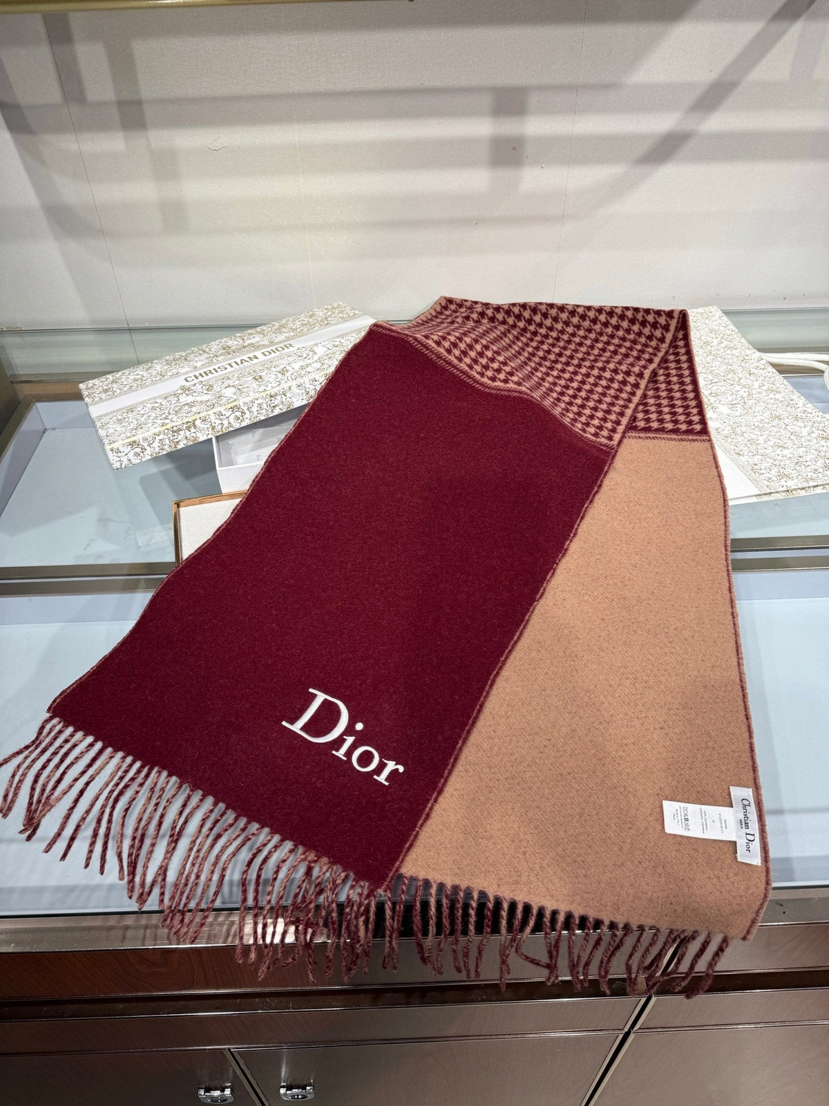 CD 26s Houndstooth Logo Scarf 180cm Burgundy Beige Wool Cashmere 217726