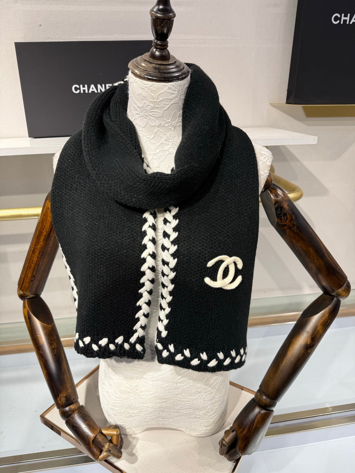 CC 26s Braided Border CC Logo Scarf 165x20cm Black Ivory Wool 218728