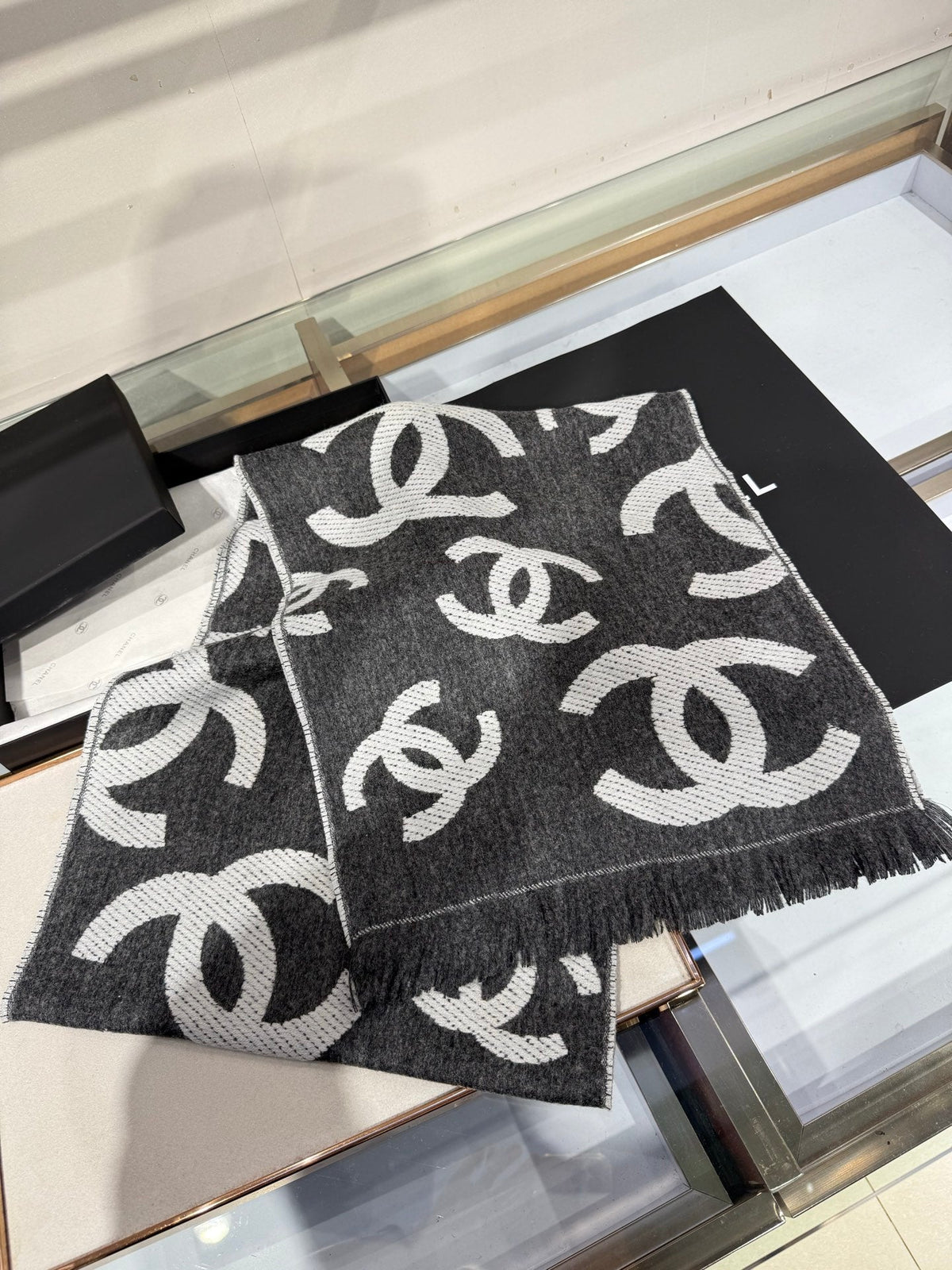 CC 26s CC Monogram Overlap Scarf 180cm Charcoal White Wool Cashmere 219027