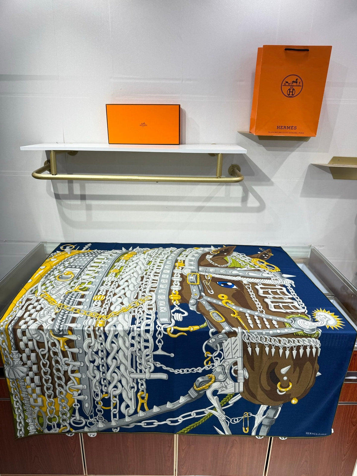 Hermes 26s Harnais de Cour Print Scarf 140cm Navy Blue Yellow Silk Cashmere 219454