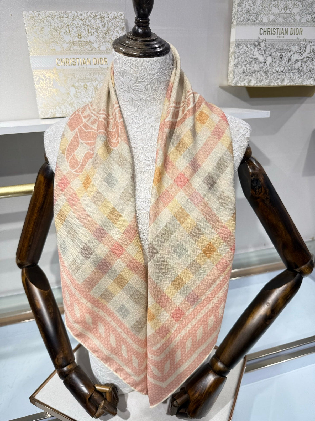 CD Scarf 90x90 Colorful Twill Silk Cashmere 220029
