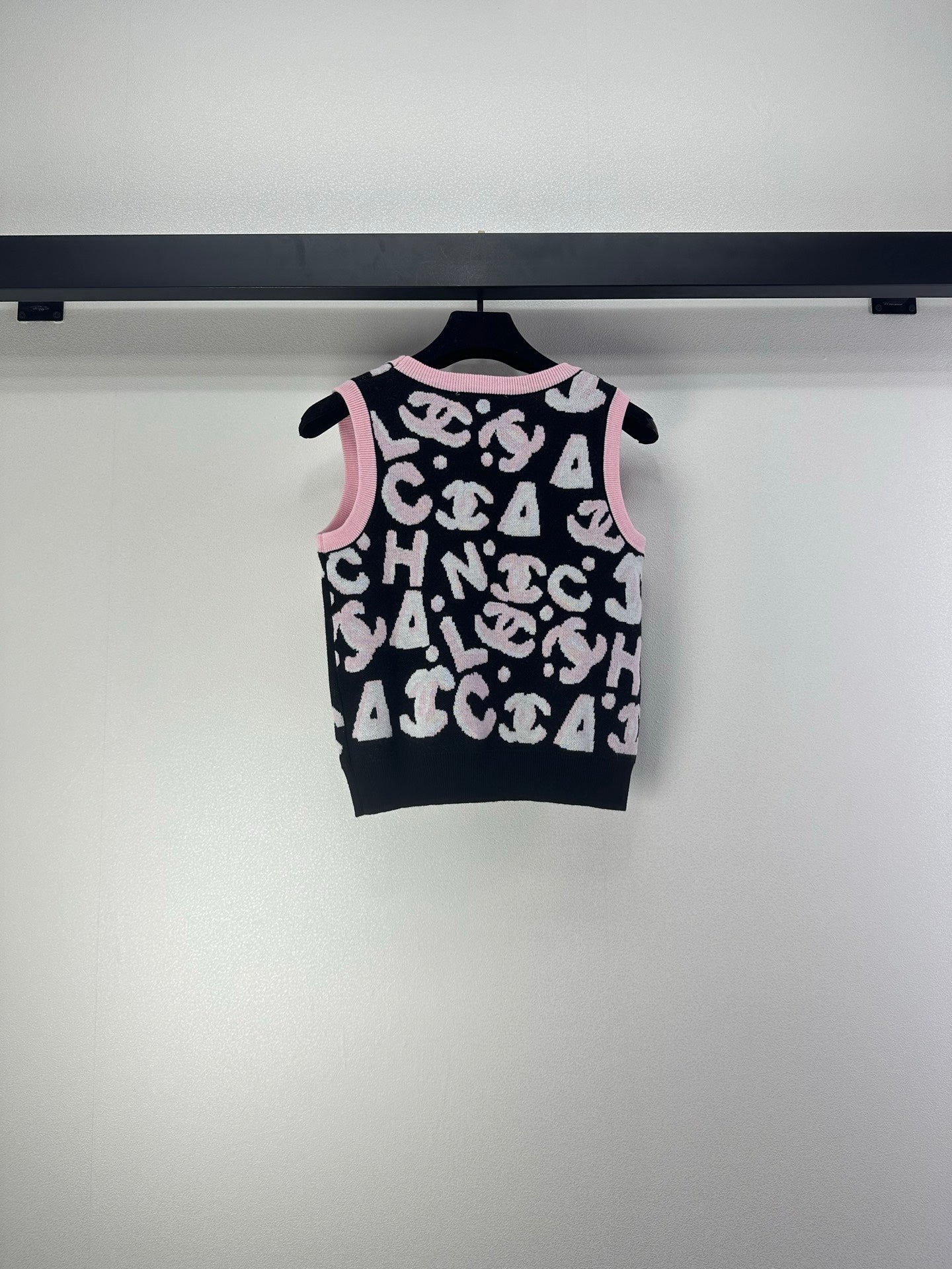 CC Vest Black Pink Wool Nylon 345983