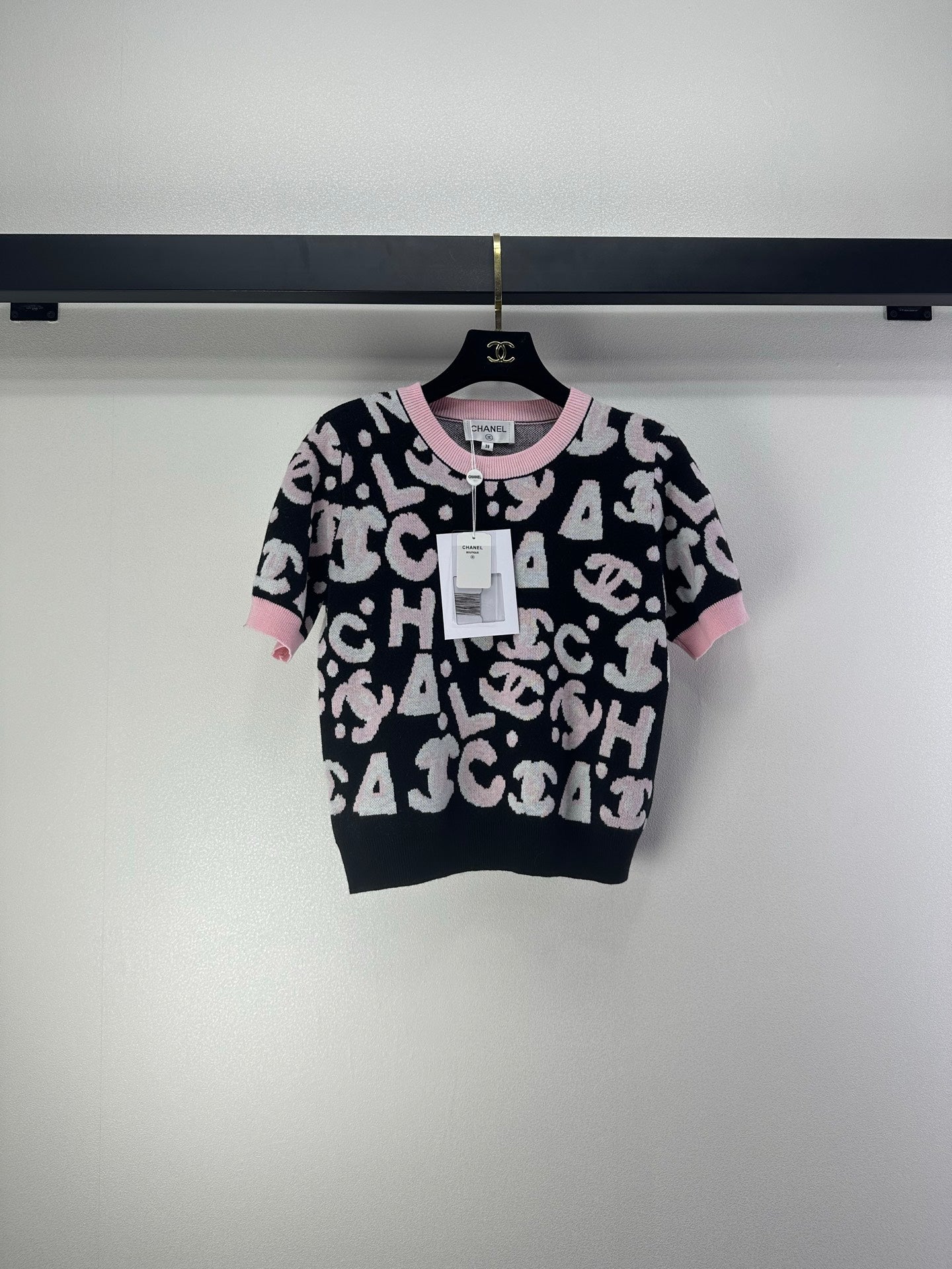 CC Short-Sleeved Knit Top Black Pink Wool Nylon 345986