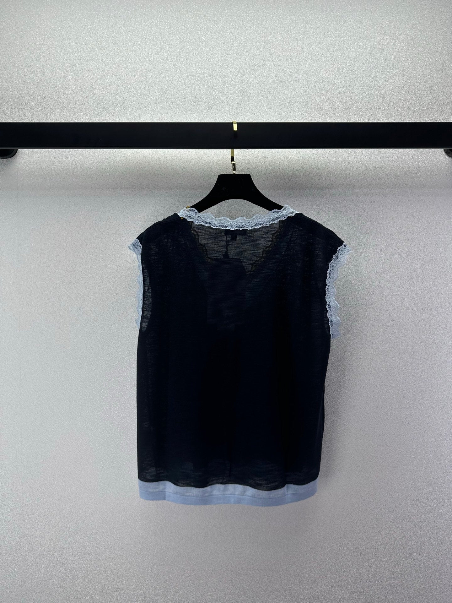 CC 26s V-neck Vest Black Wool Acrylic Nylon 395466