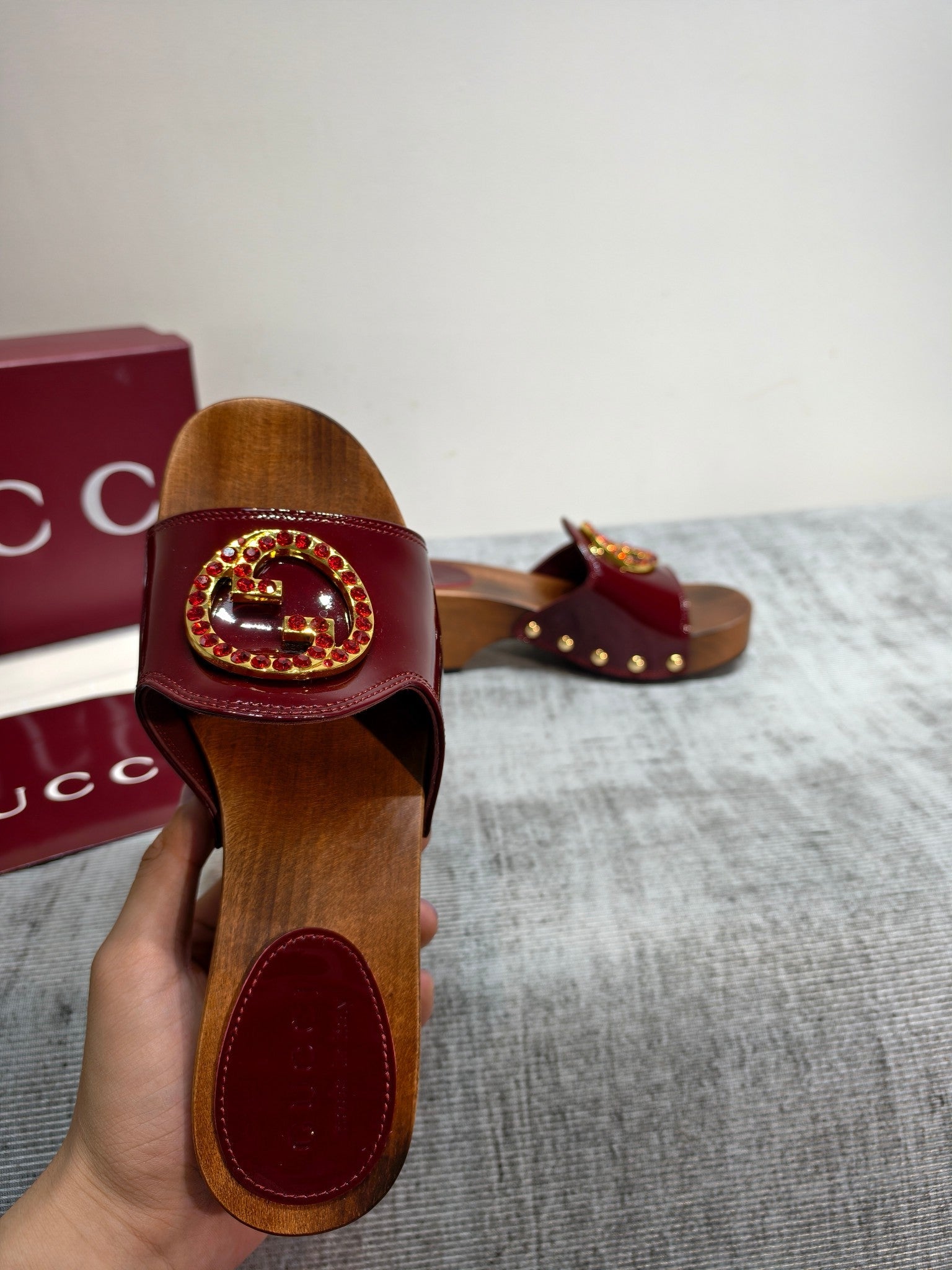 GG Clog Burgundy Patent Leather 864270