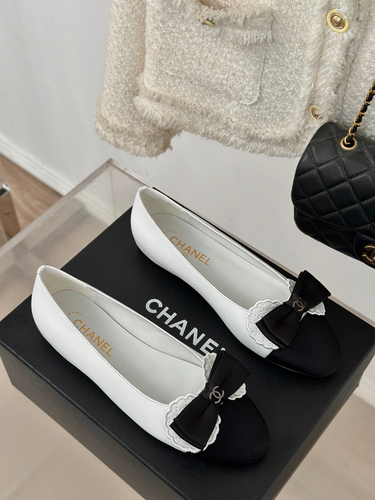 CC Ballet Flats White With Bow Lambskin