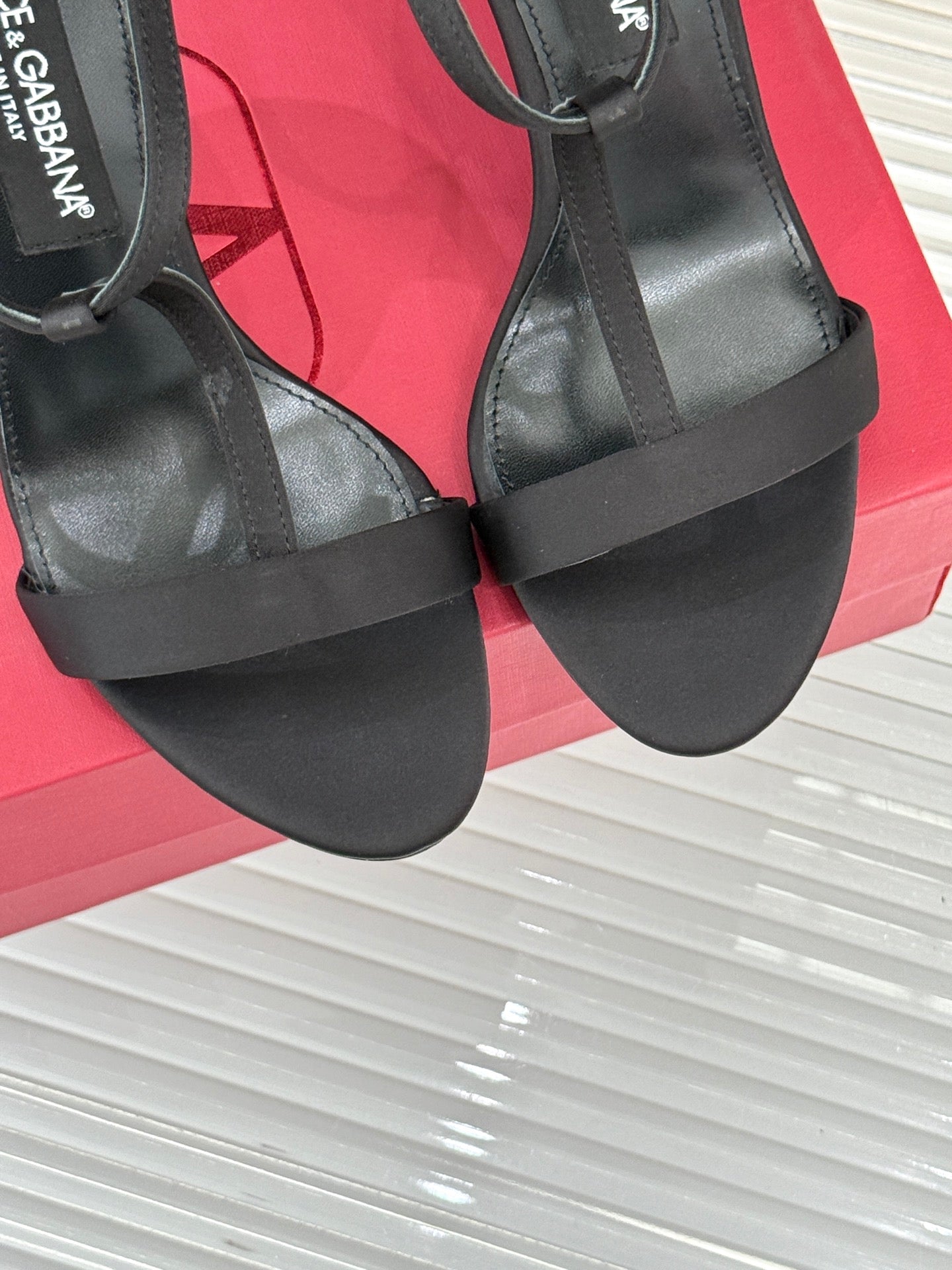 DC 25 Satin Keira T-Bar Heel Black Sheepskins & Cowhide 308574