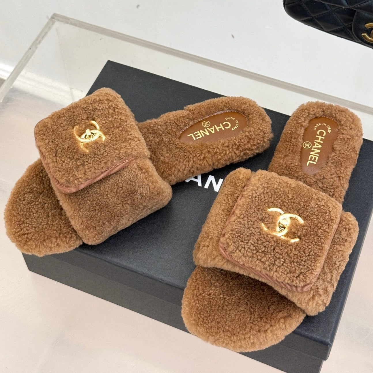 Chanel 25 Buckle Flip-up Thick-soled Slippers Brown Wool 465381