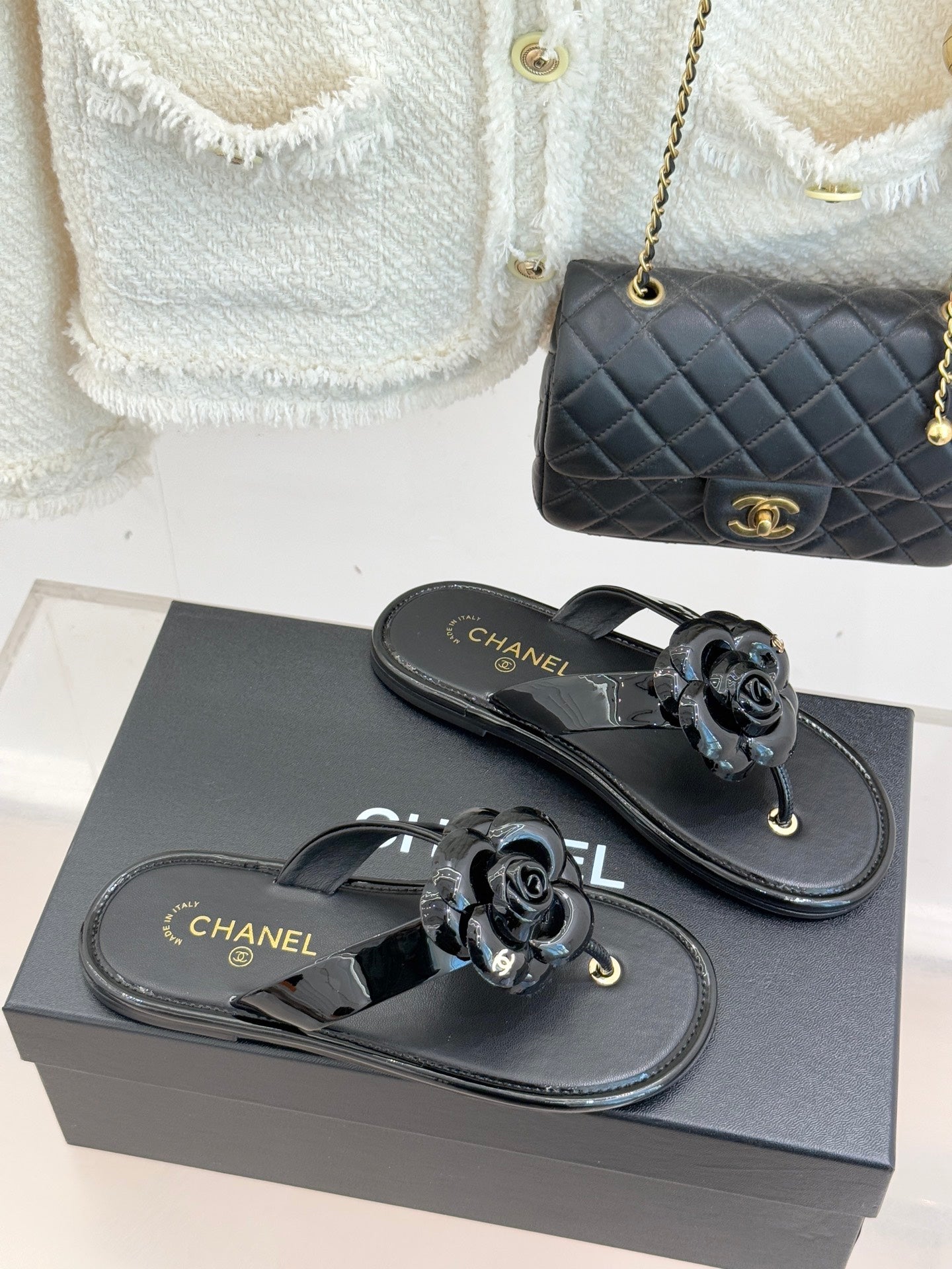 CC 26C Early Spring Camellia Slide Black Calfskin & Patent Leather