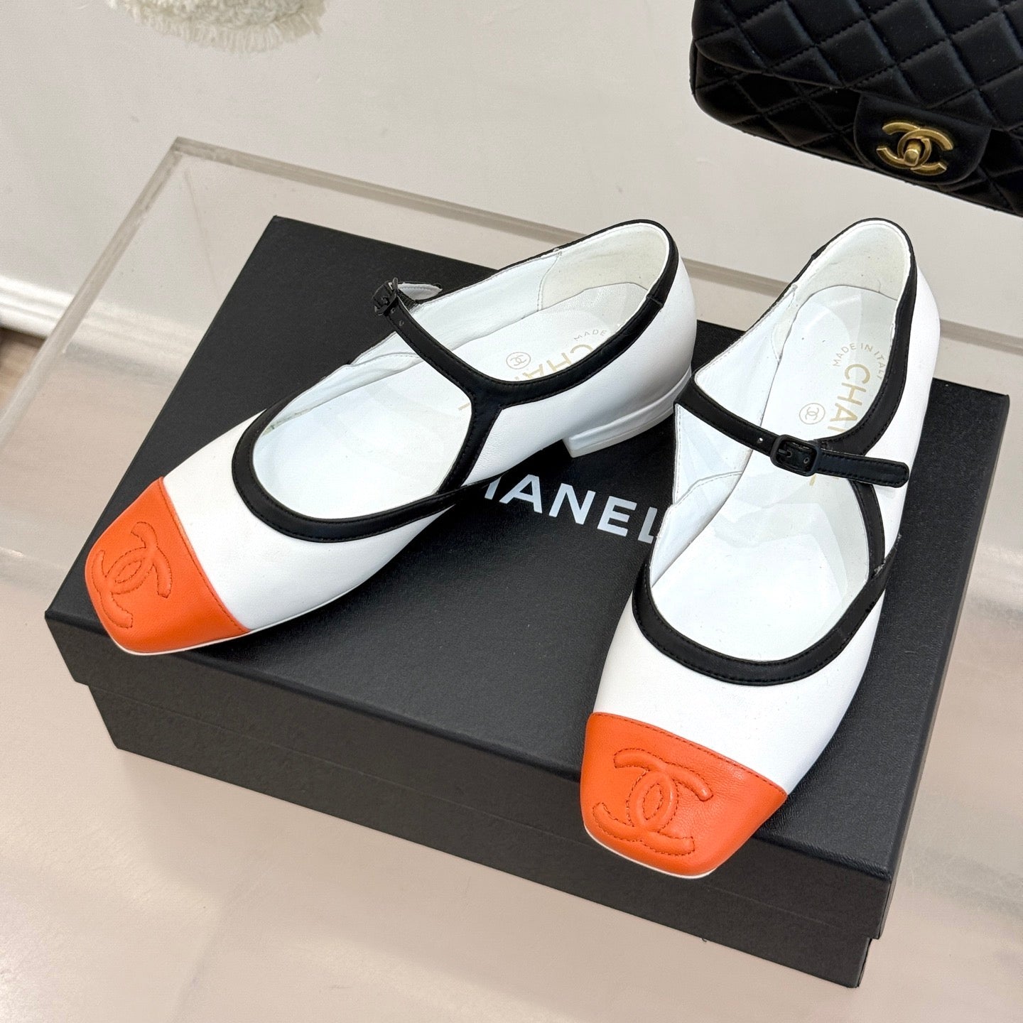 CC 26s Square-Toe Mary Jane Shoes Orange White Leather 920420