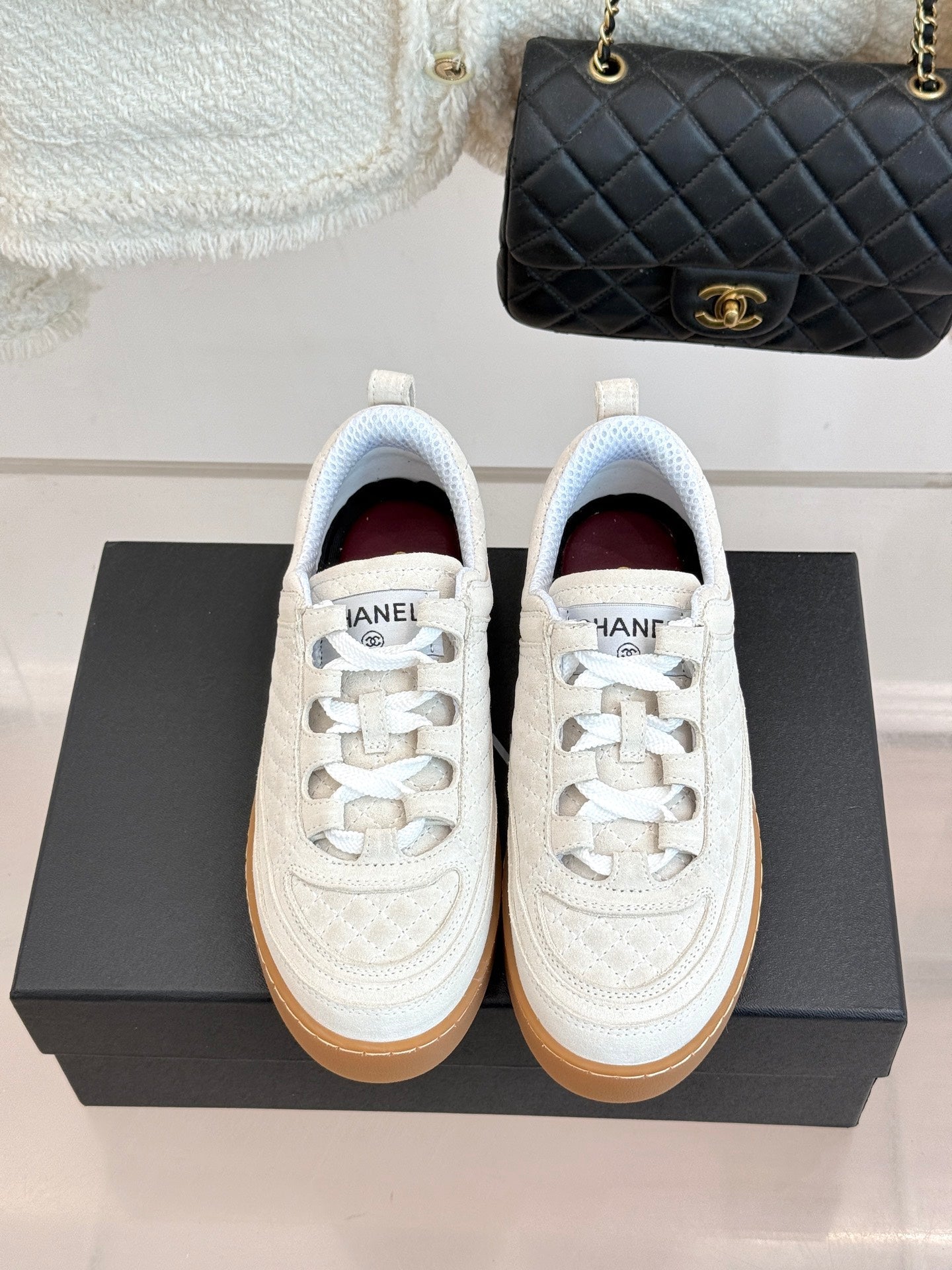 CC Casual Sports Shoes White Diamond Pattern Suede 920475