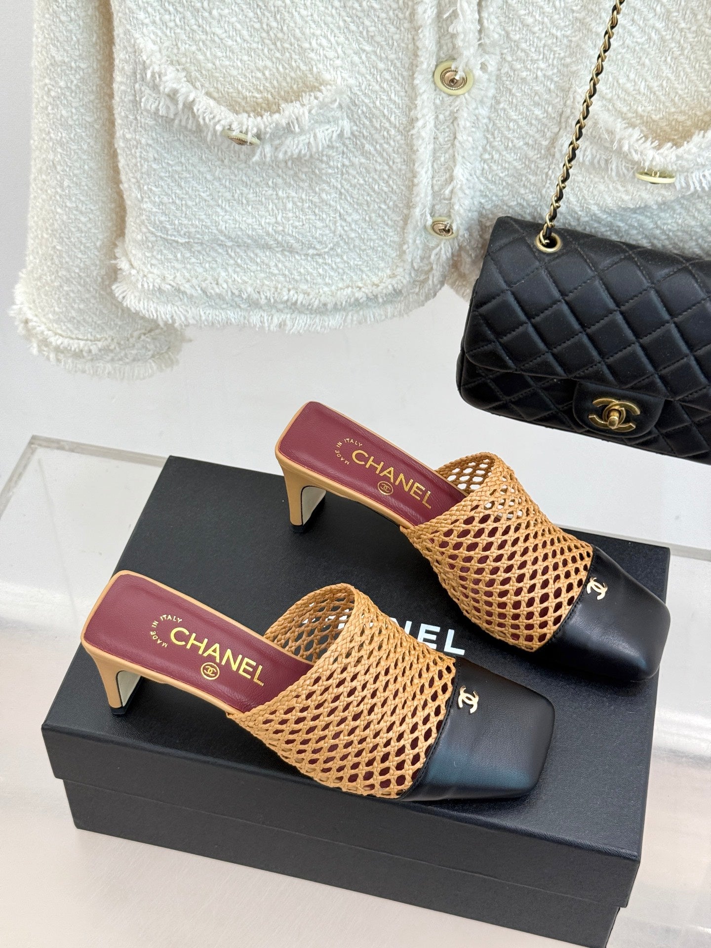 CC 26s Square-Toe Sandals Black Beige Distinct Woven 887979