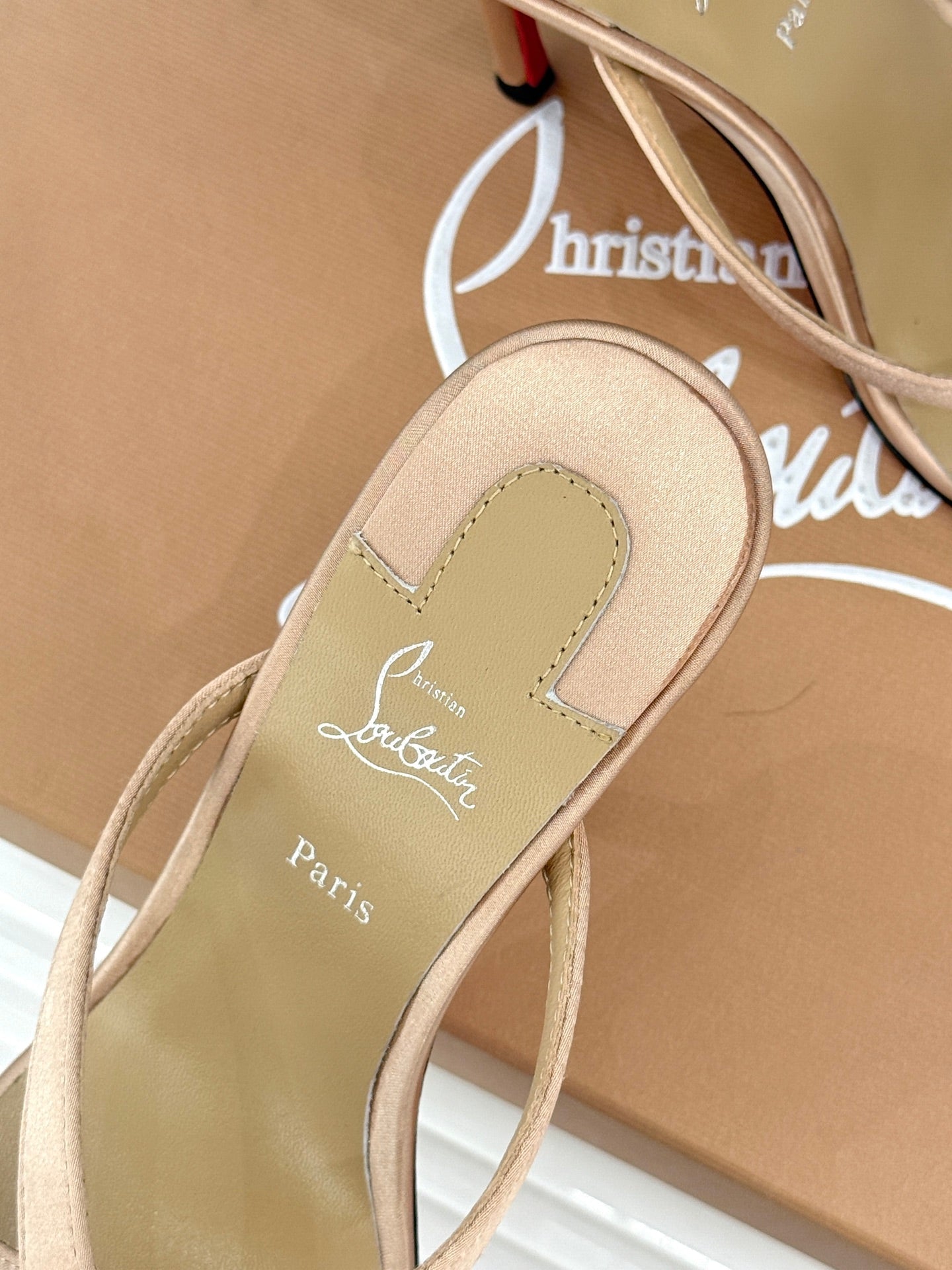CL 26s Mulazee Cross Mules 8cm Beige Satin Leather 991532