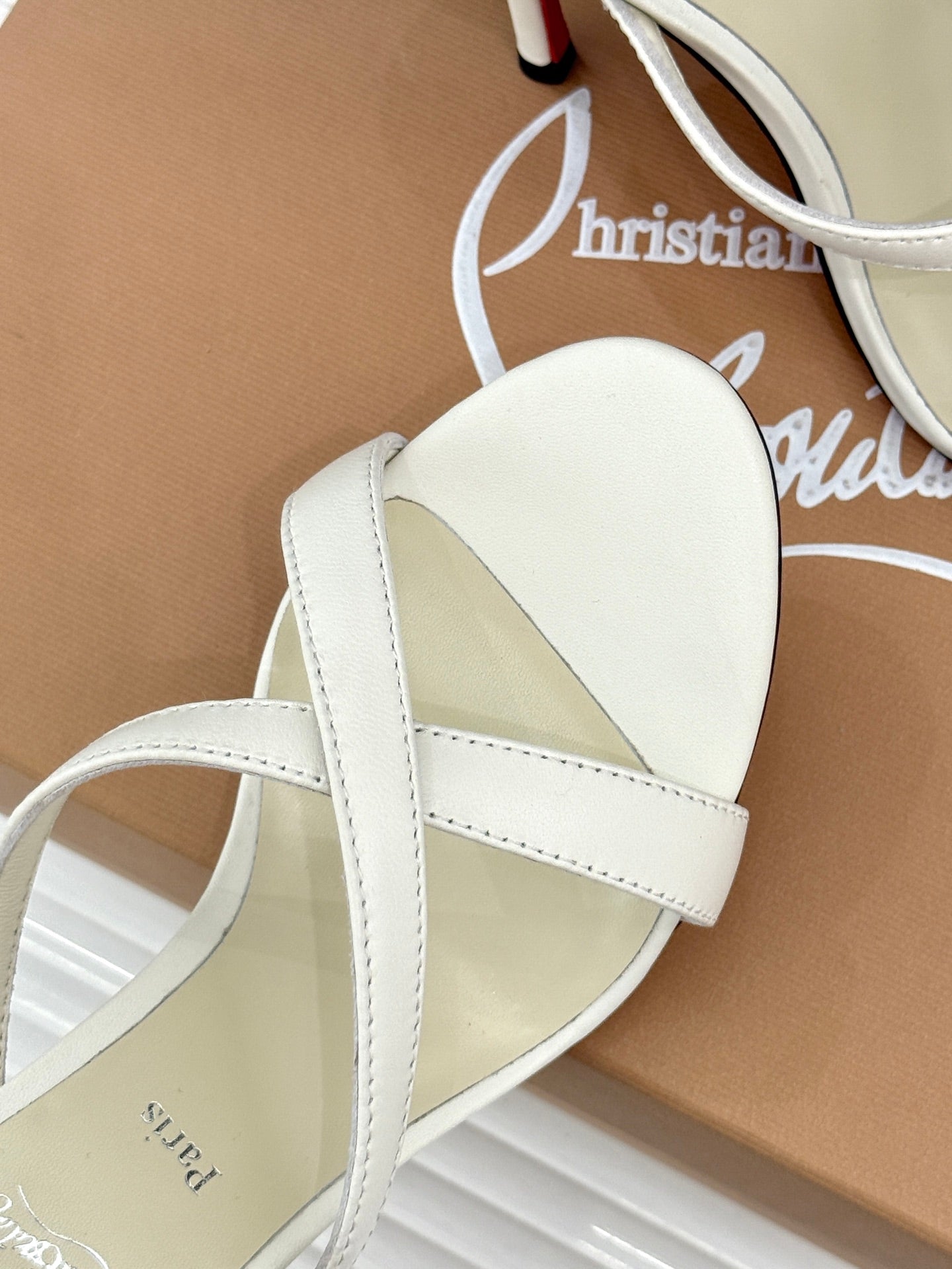 CL 26s Mulazee Cross Mules 8cm White Satin Leather 991535