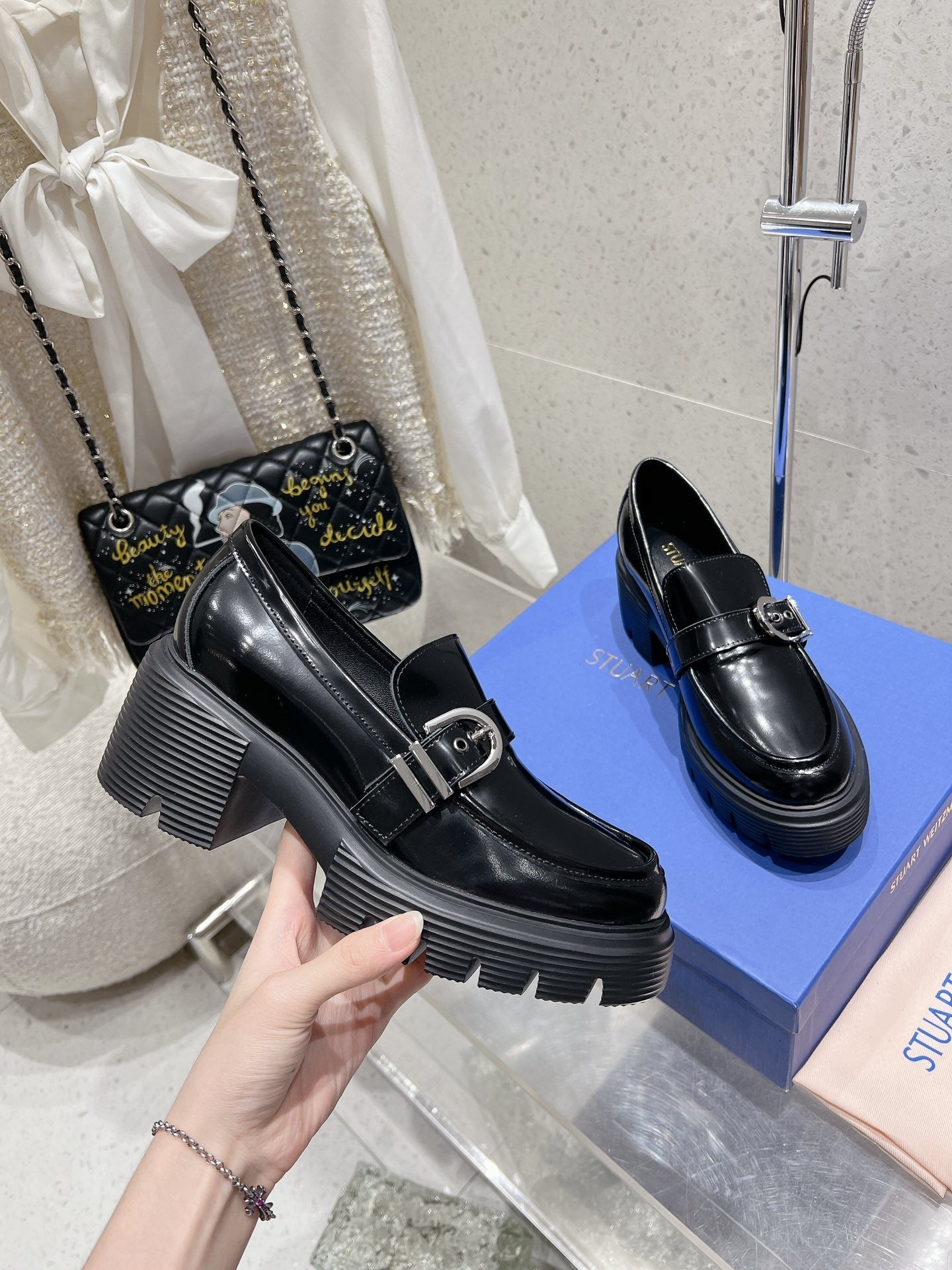 SW  Soho Loafers With Buckle Black Patent Leather 554366