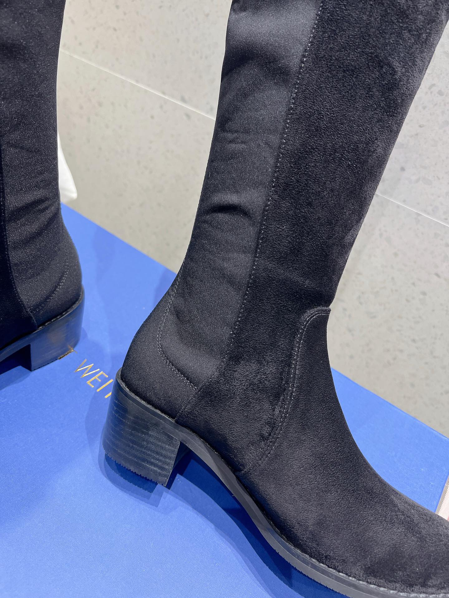 SW  Soho Knee-High Boot Black Suede & Nucbuck Leather 554355