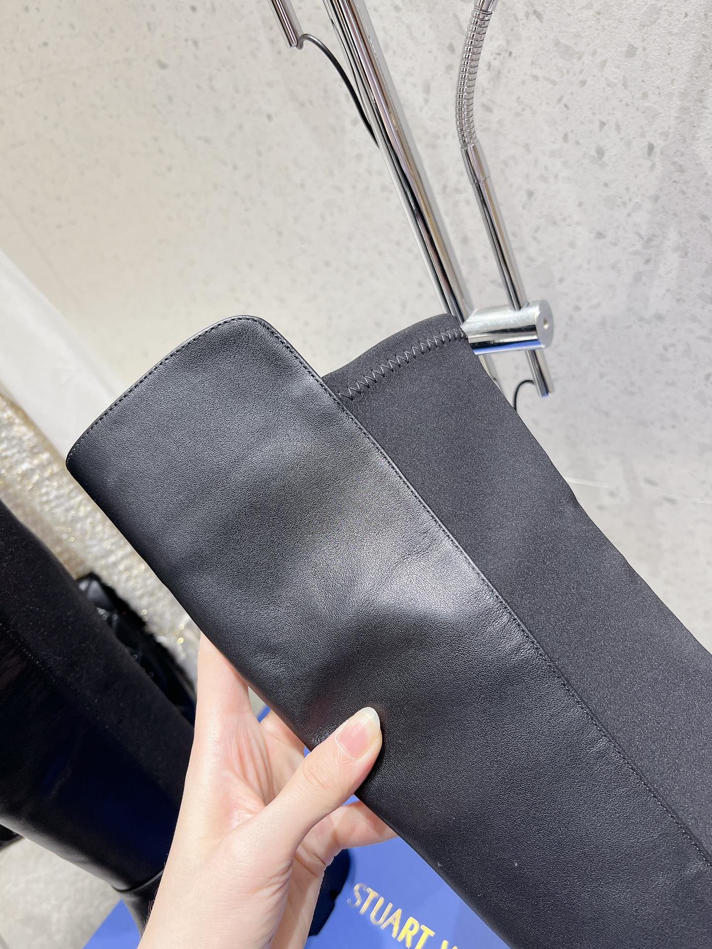 SW  Soho Knee-High Boot Black Cowhide  & Nucbuck Leather  554356