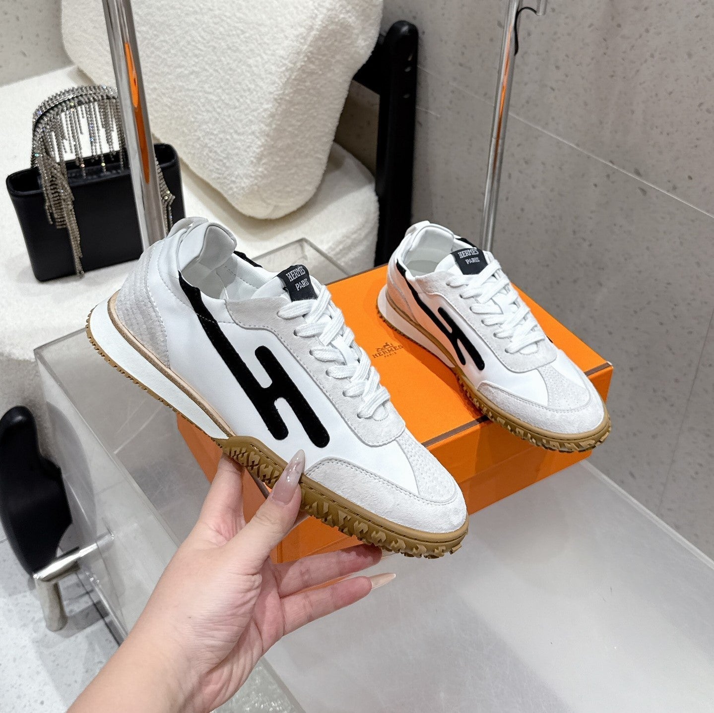 HM Jet Sneaker White Black Grey Suede 554154