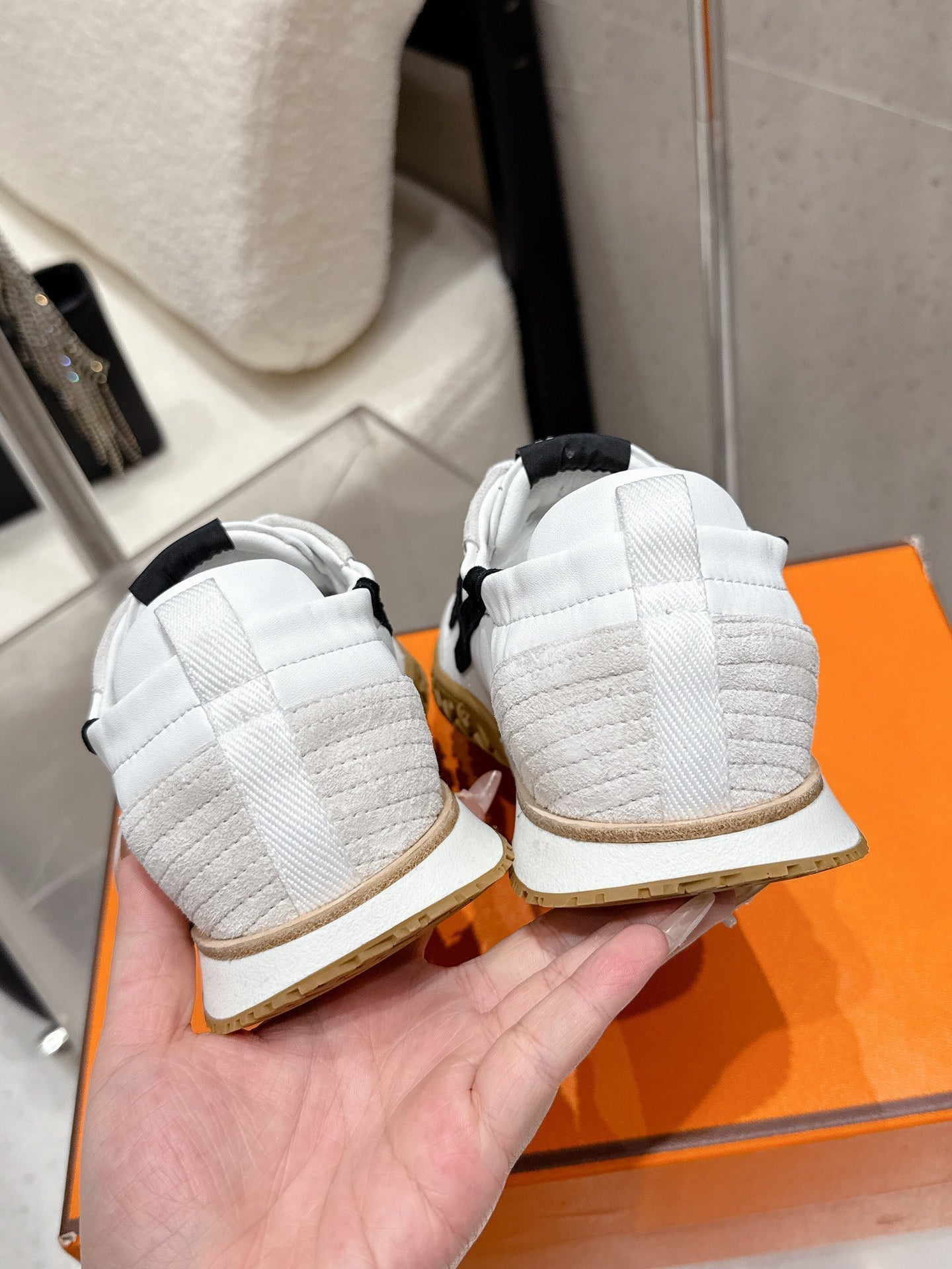 HM Jet Sneaker White Black Grey Suede 554154