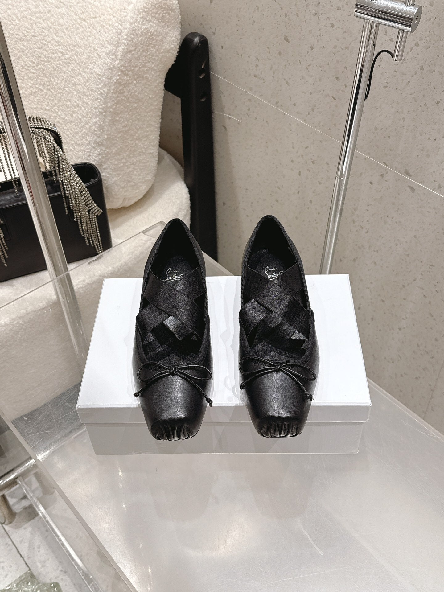 CL Ballet Butterfly Ballet Flats Black Leather 610807