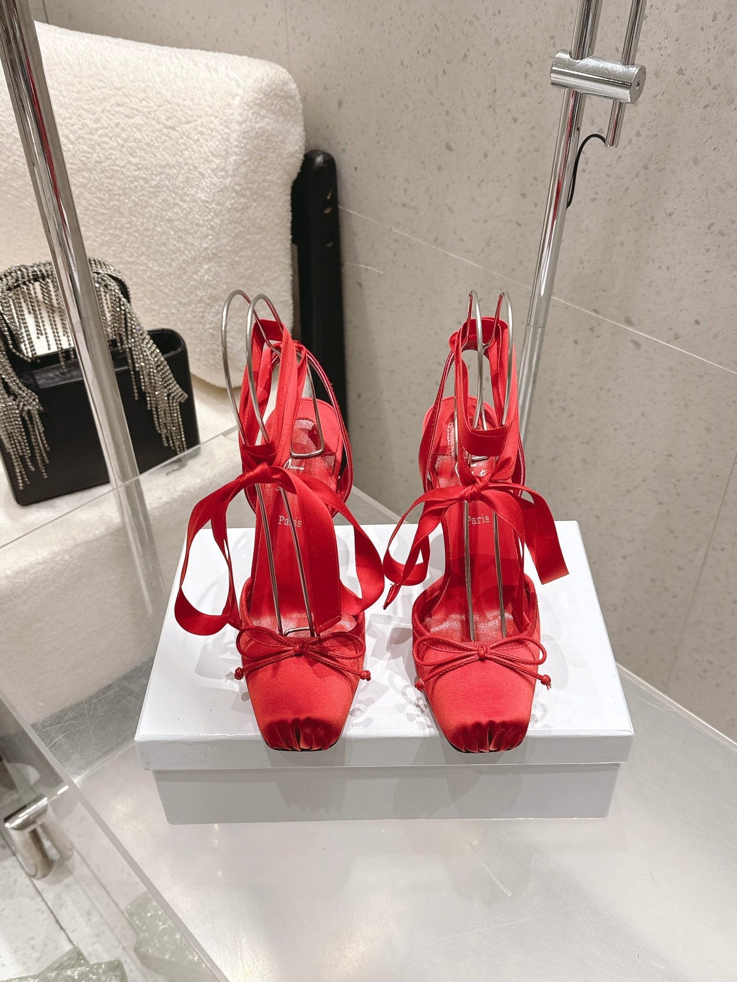 CL Cassia Lace Up Pumps  10.5 Red Satin 610816