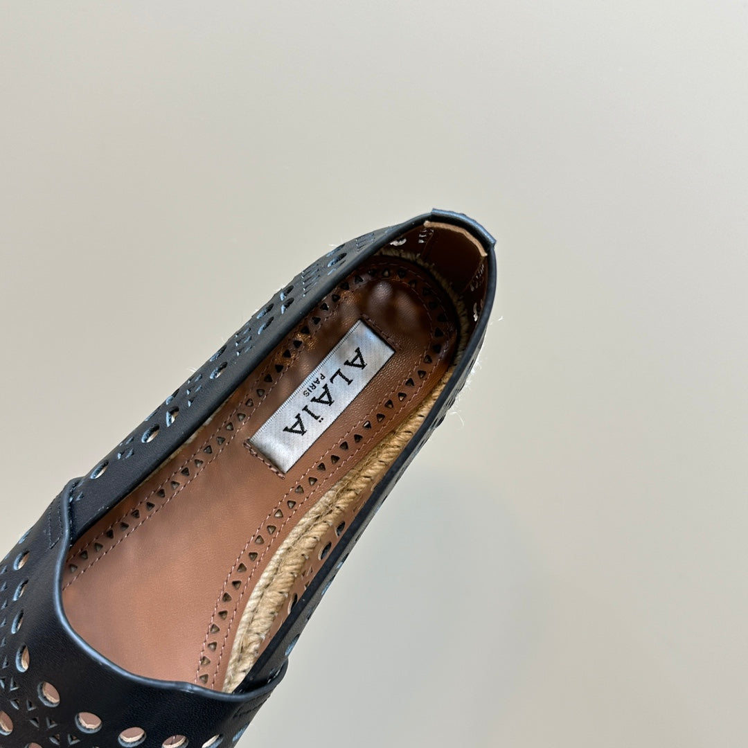 Alaila Vienne Espadrilles In Black Cowhide 946262