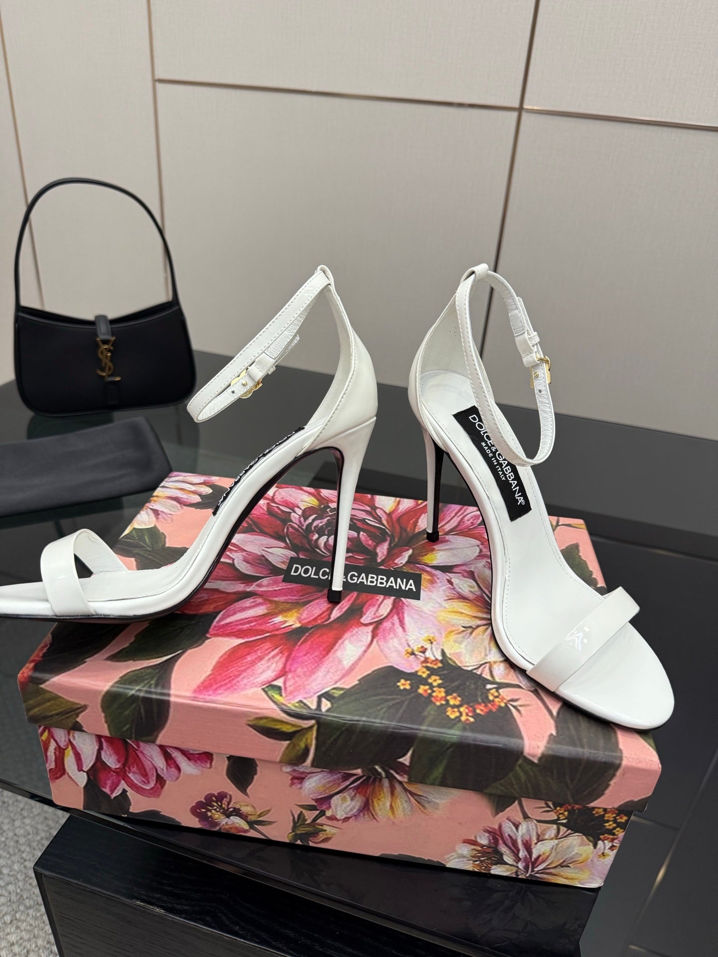 DC 25 Buckled High-Heeled Sandals White Patent Leather & Sheepskin 326382