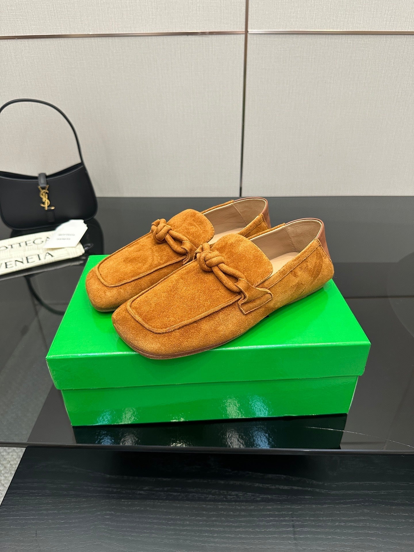 BV Daddy Loafer Light Brown Suede 427635
