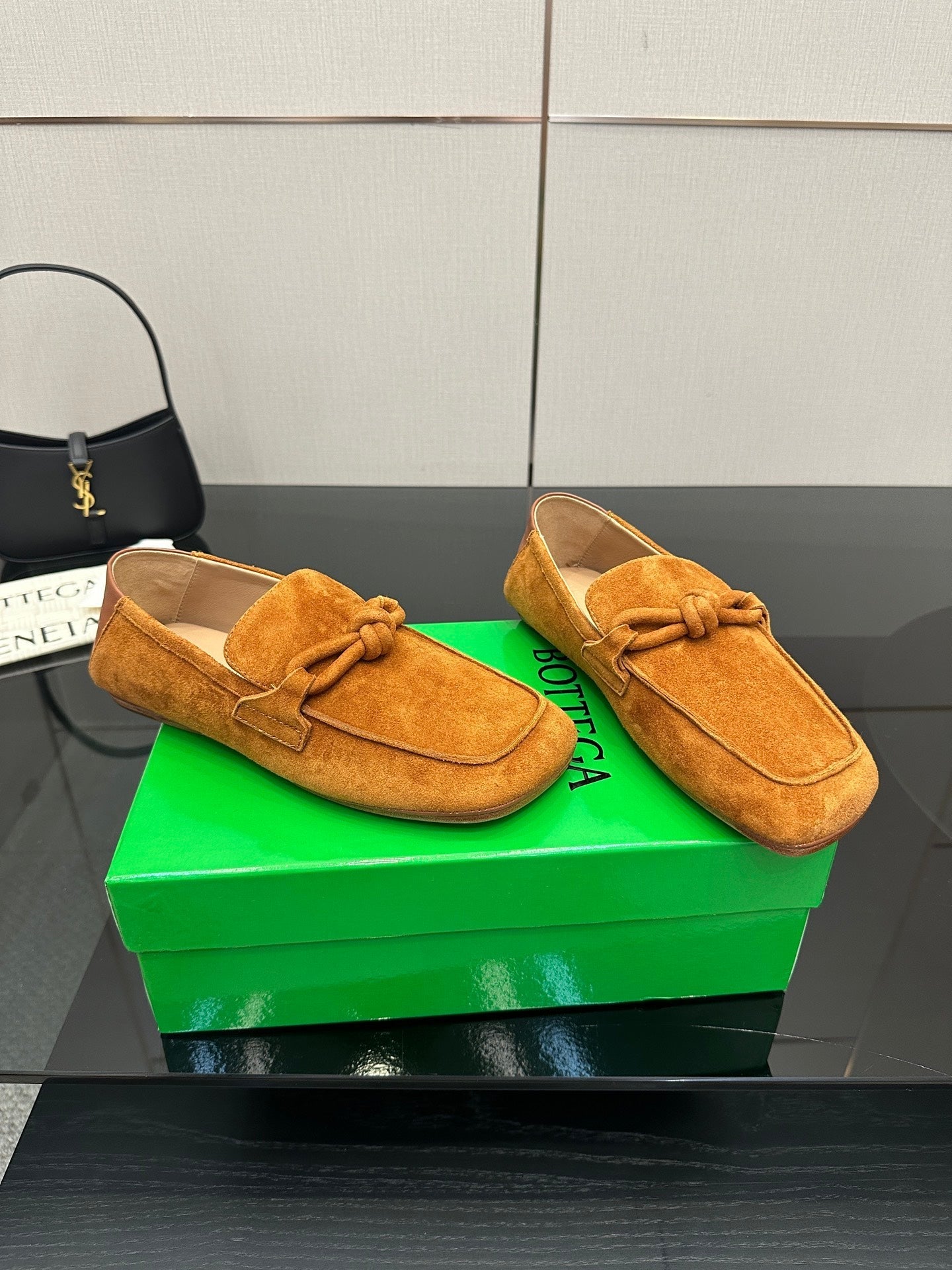 BV Daddy Loafer Light Brown Suede 427635