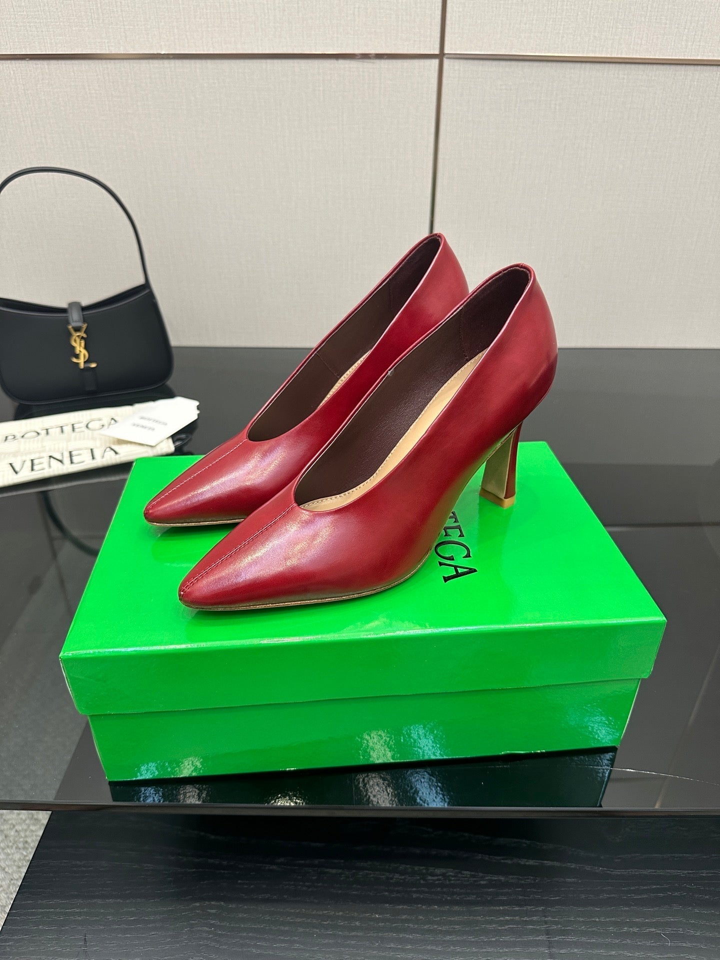 BV Pump 90mm Red Calfskin 427645