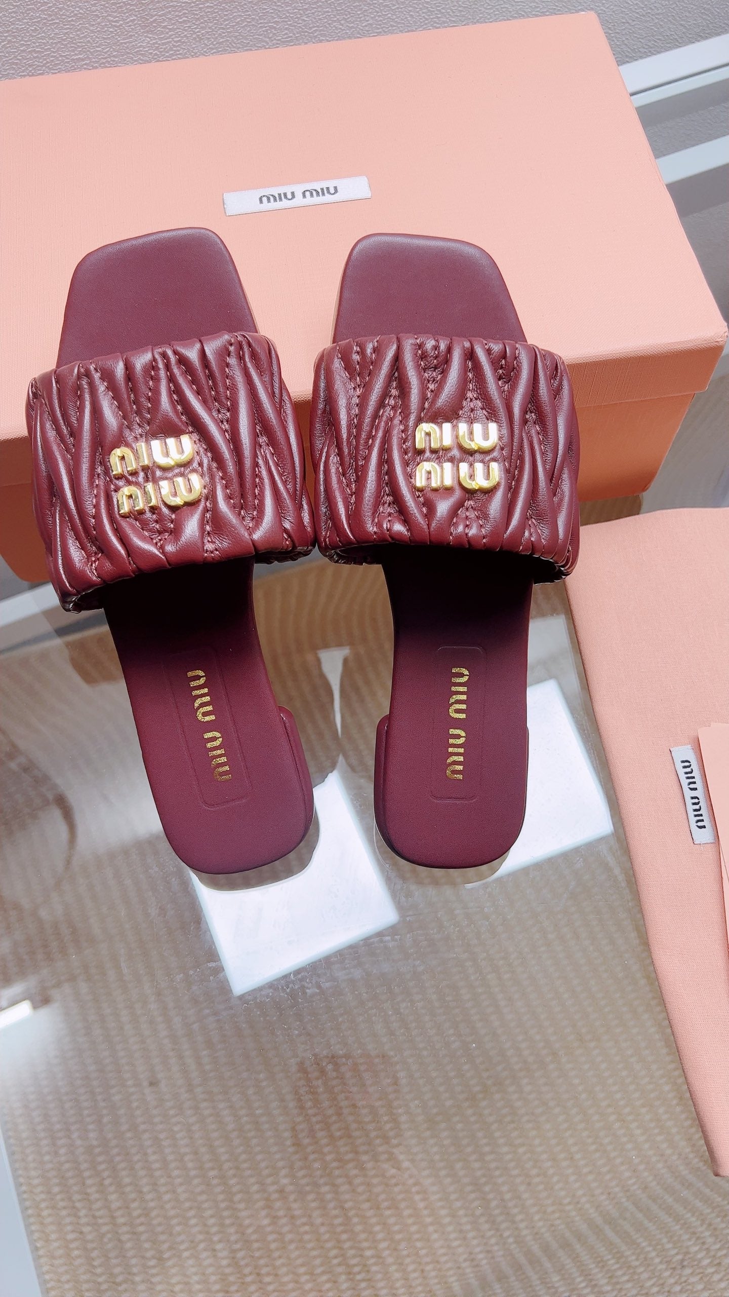 Miu Matelassé Slides Burgundy Leather 739552