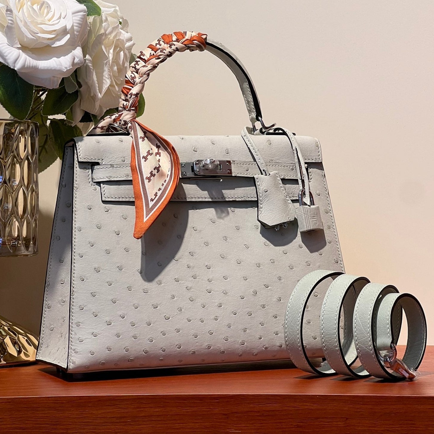 KELLY SELLIER 25 BAG IN PALE GRAY OSTRICH LEATHER WITH SILVER HARDWARE (MADE - TO - ODER)