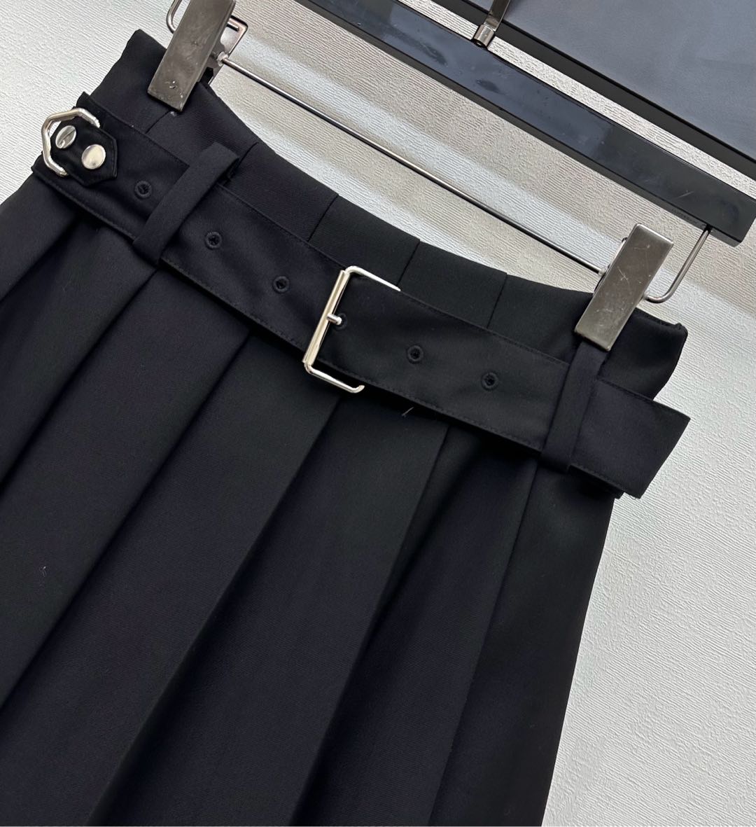 Prada Belted Pleated Midi Skirt Black Polyester 350159