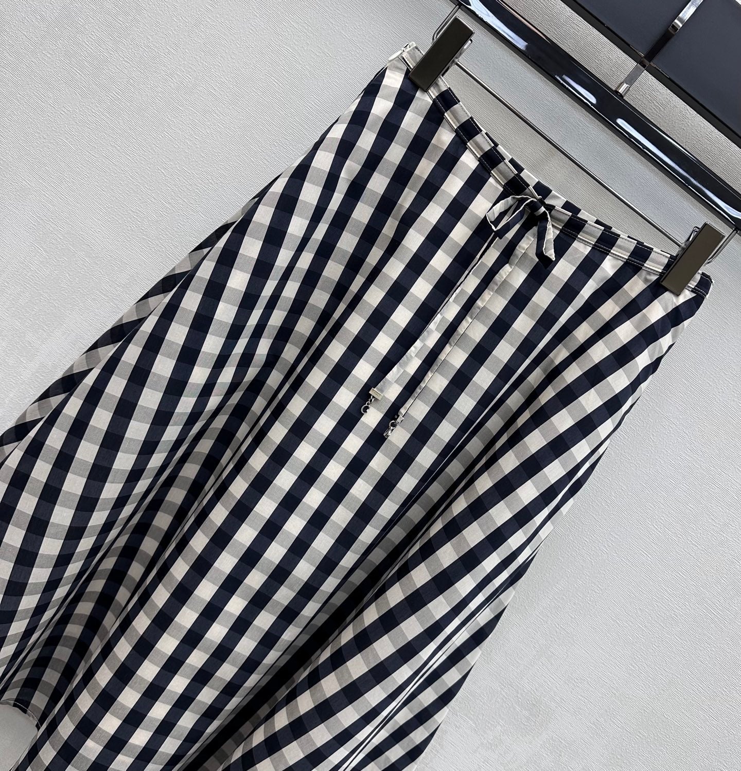 CD 26s Midi Skirt Black White Tencel 363955