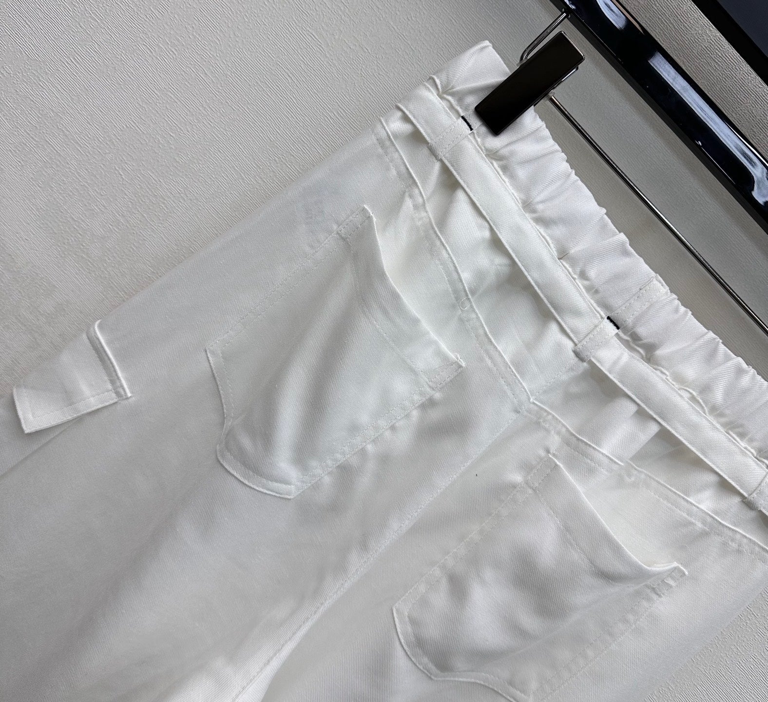CC 26s Straight-Leg Trousers White Linen Rayon Polyester 363900