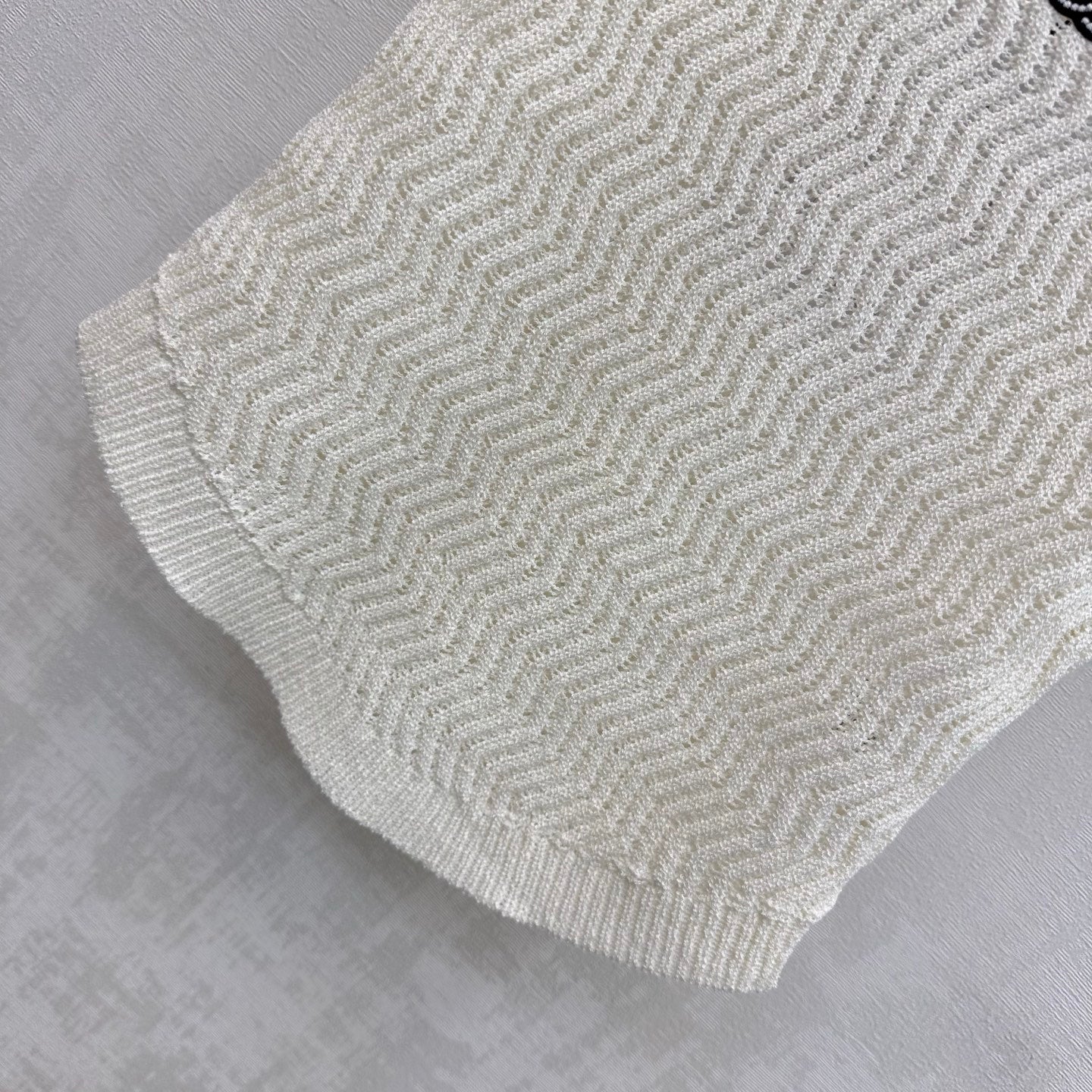 CC 26s Knit Vest White Wool Polyester 378379