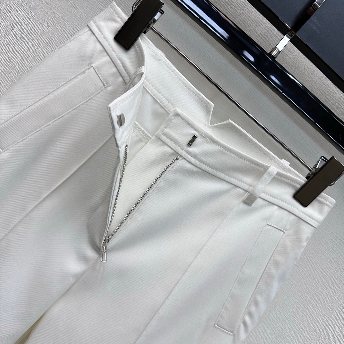 HM 26s Cropped Pants White Cotton 378822